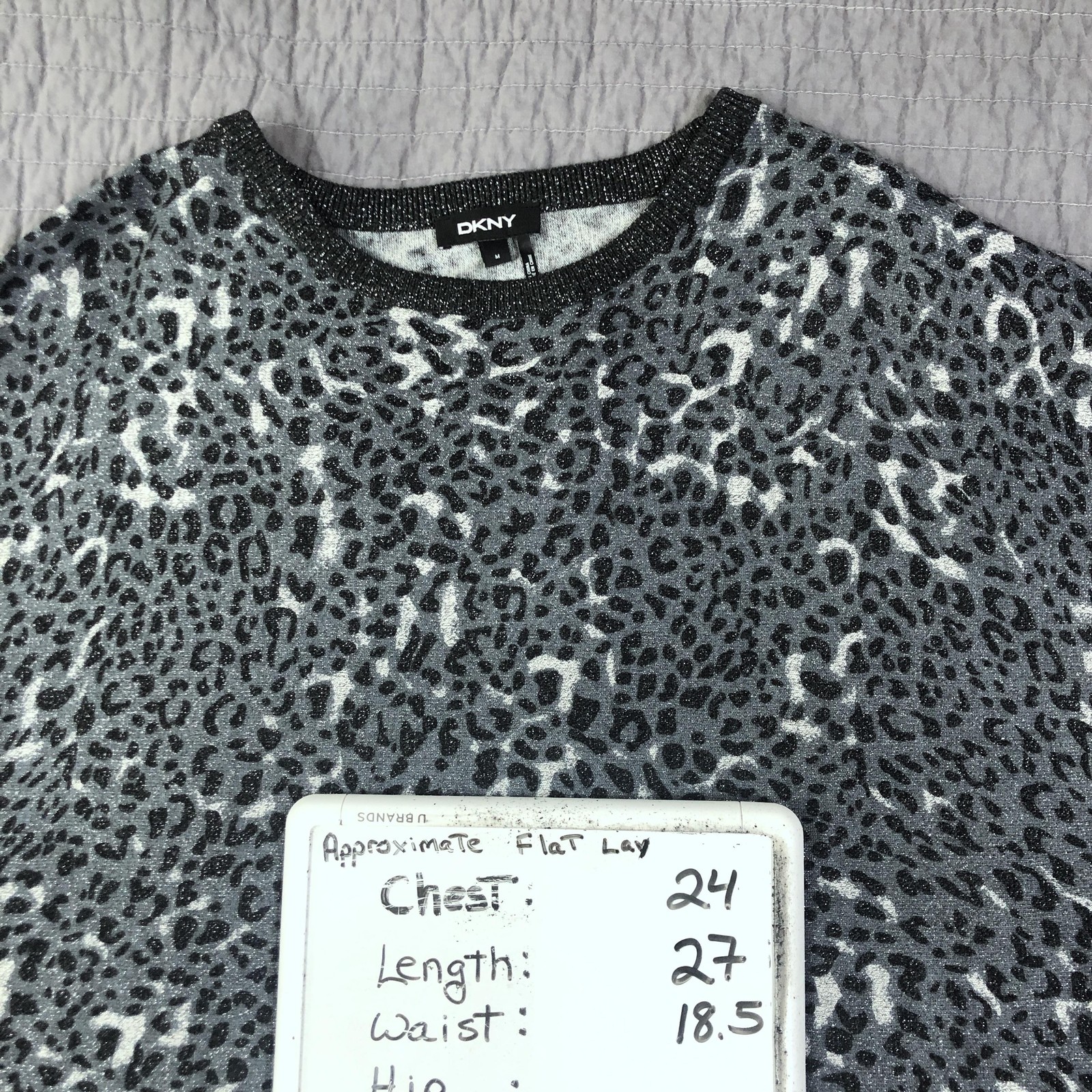 DKNY Top Women Medium Gray Leopard Silver Metallic Knit Short Sleeve Dolman