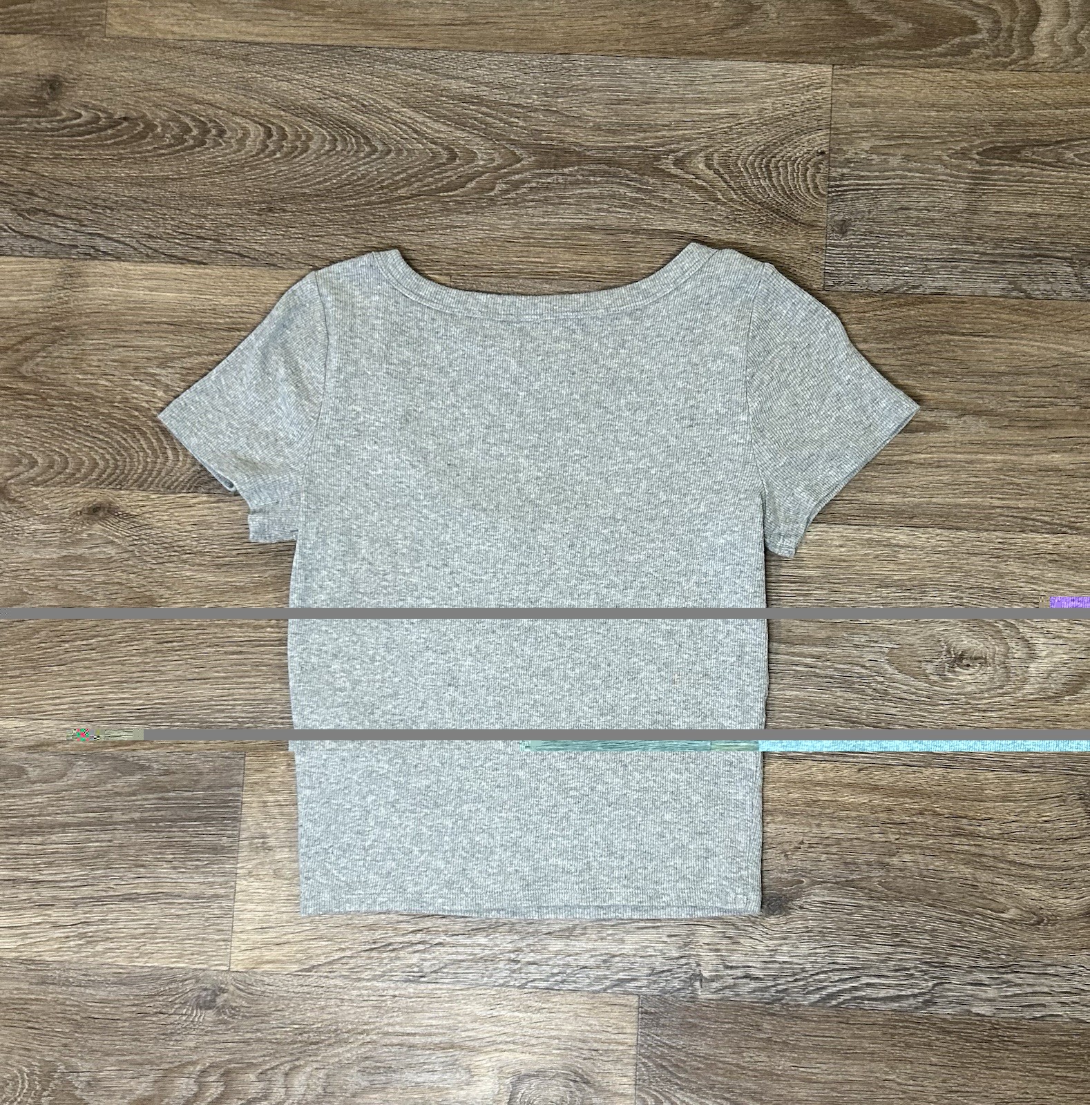 Hollister Women’s Gray Solid Ribbed Knit Scoop Neck Stretch Tee Medium Crop Top