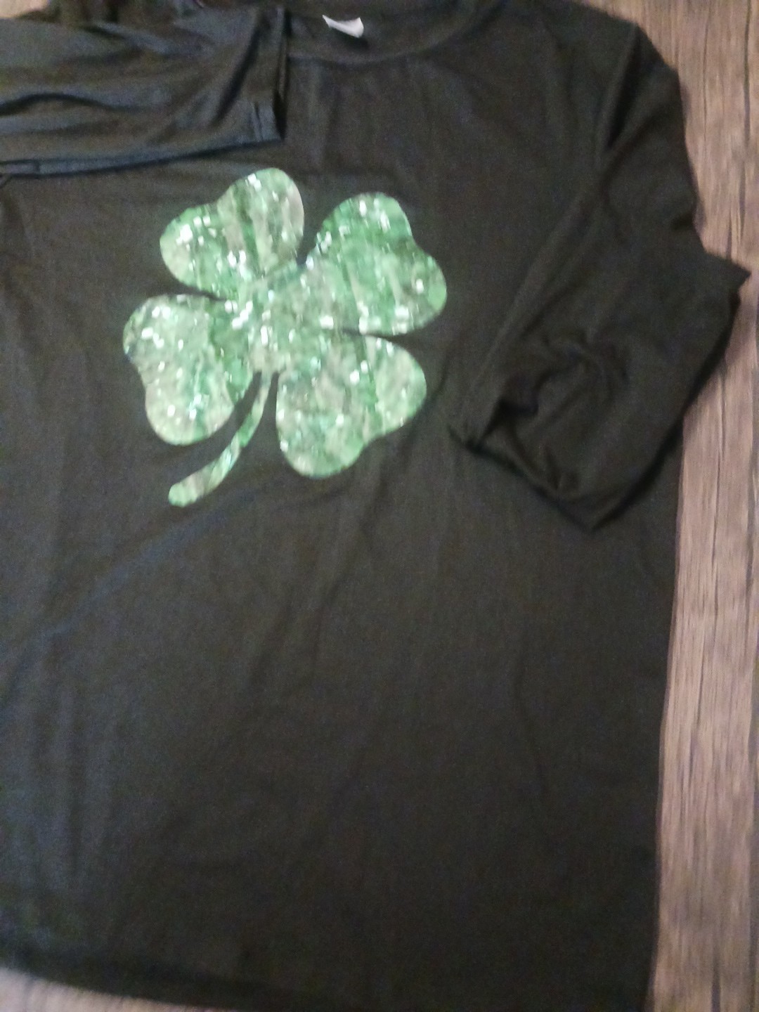 Long Sleeve T-Shirtwomens .size L. made As Polyster And Elastine.Similar Color