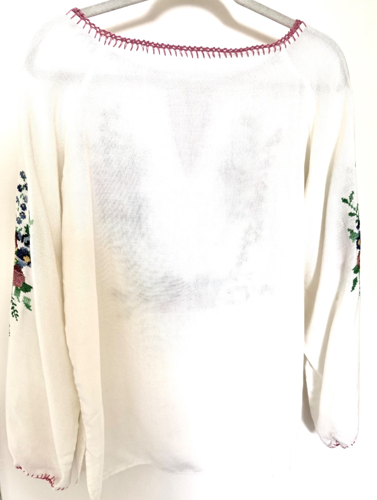 Traditional Yugoslavian Hand Embroidered Peasant Blouse M White Colorful Floral