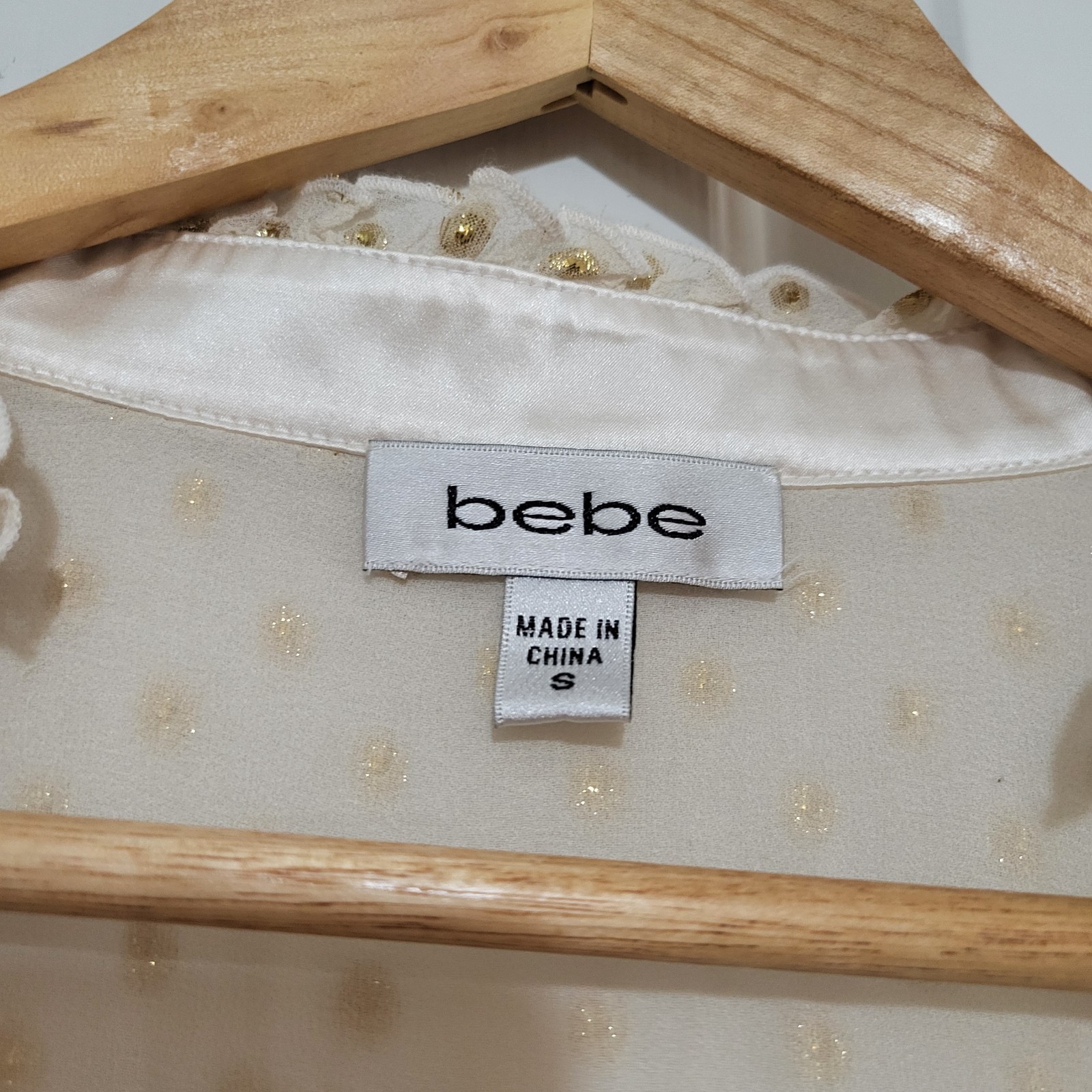 Bebe Cream Gold Ruffle Short Sleeve Button Front Semi Sheer Silk Blouse Size S