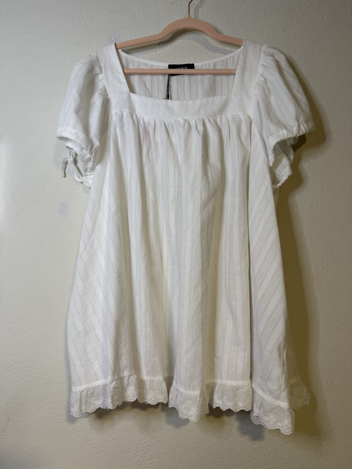 Cider Women’s White Boho Blouse With Short Adjustable Tie Sleeve Sz. 2XL NWT