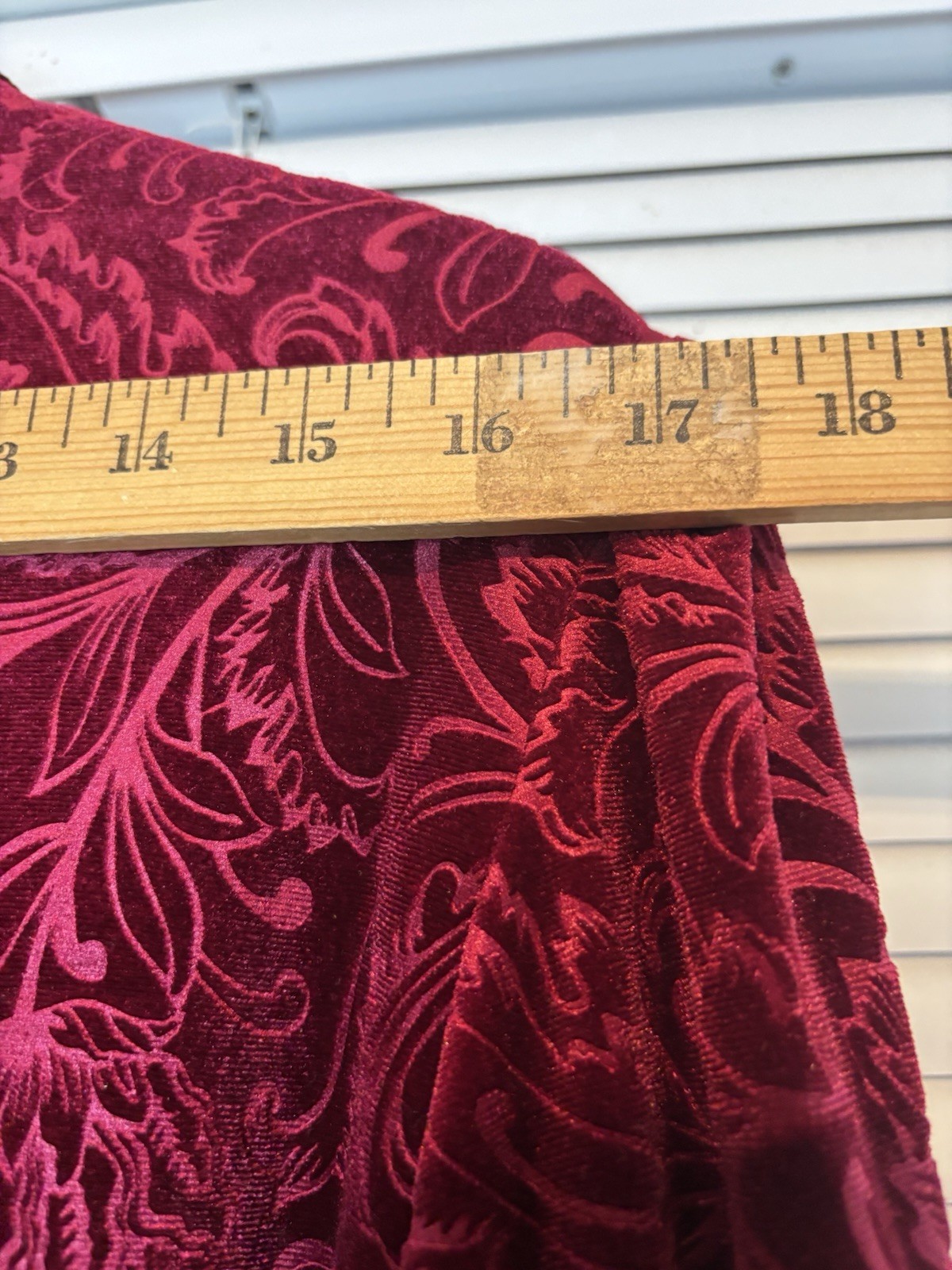 Floral Embossed Red Velvet Button Up Top L Ruffle Smocked Cuffs Goth Romantic
