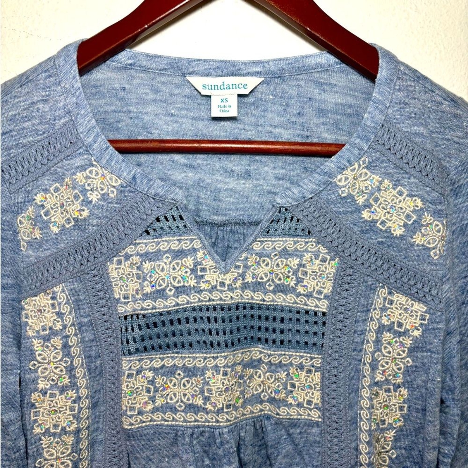 Sundance Top Women XS Blue Linen Embroidered Sequin Long Sleeve Boho Blouse