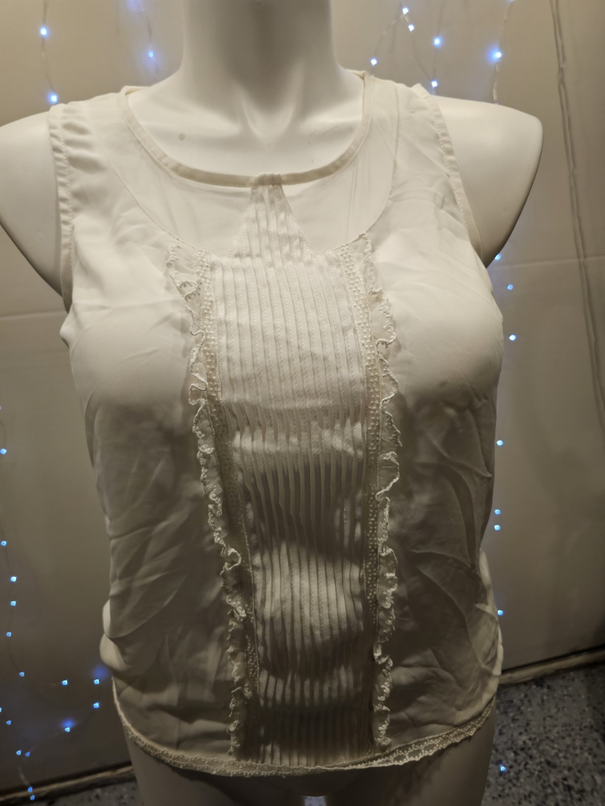 Lauren Conrad Women’s Tank Top Blouse Lace Yoke Top White Size Medium Sleveless