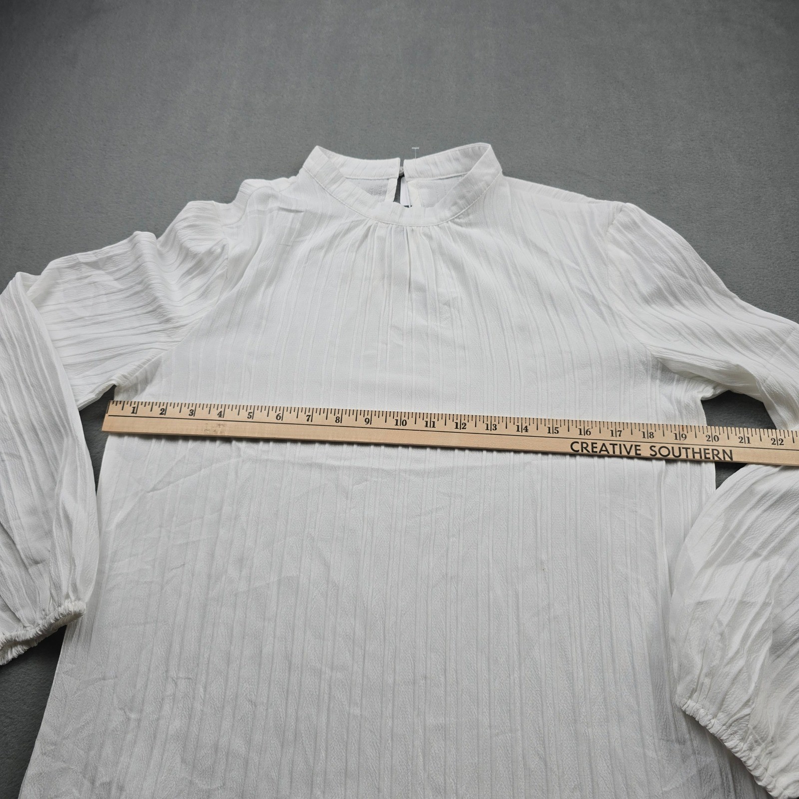 White Mock Neck Textured Long Sleeve Blouse Balloon Sleeve Top Medium thin