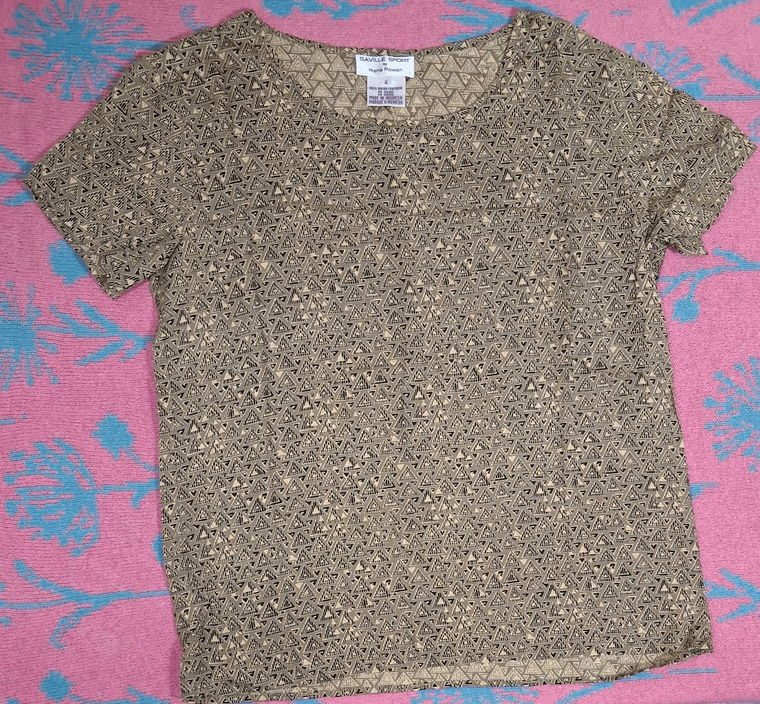 Saville sport vintage 90’s womens medium batik top rust tan100% rayon blouse