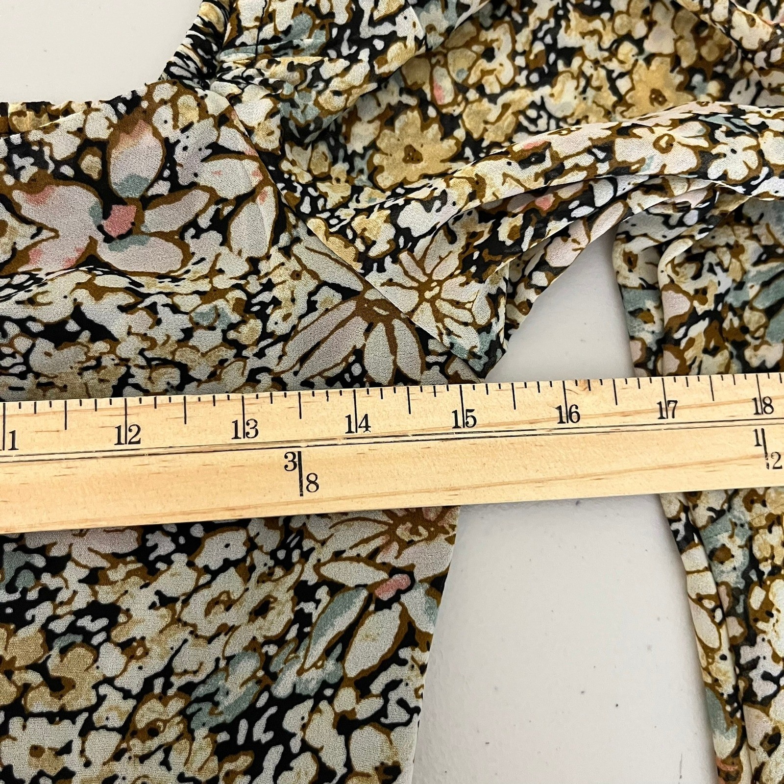 ASTR The Label Black Yellow Floral Ruched Crop Top ACT16830C Small New NWT