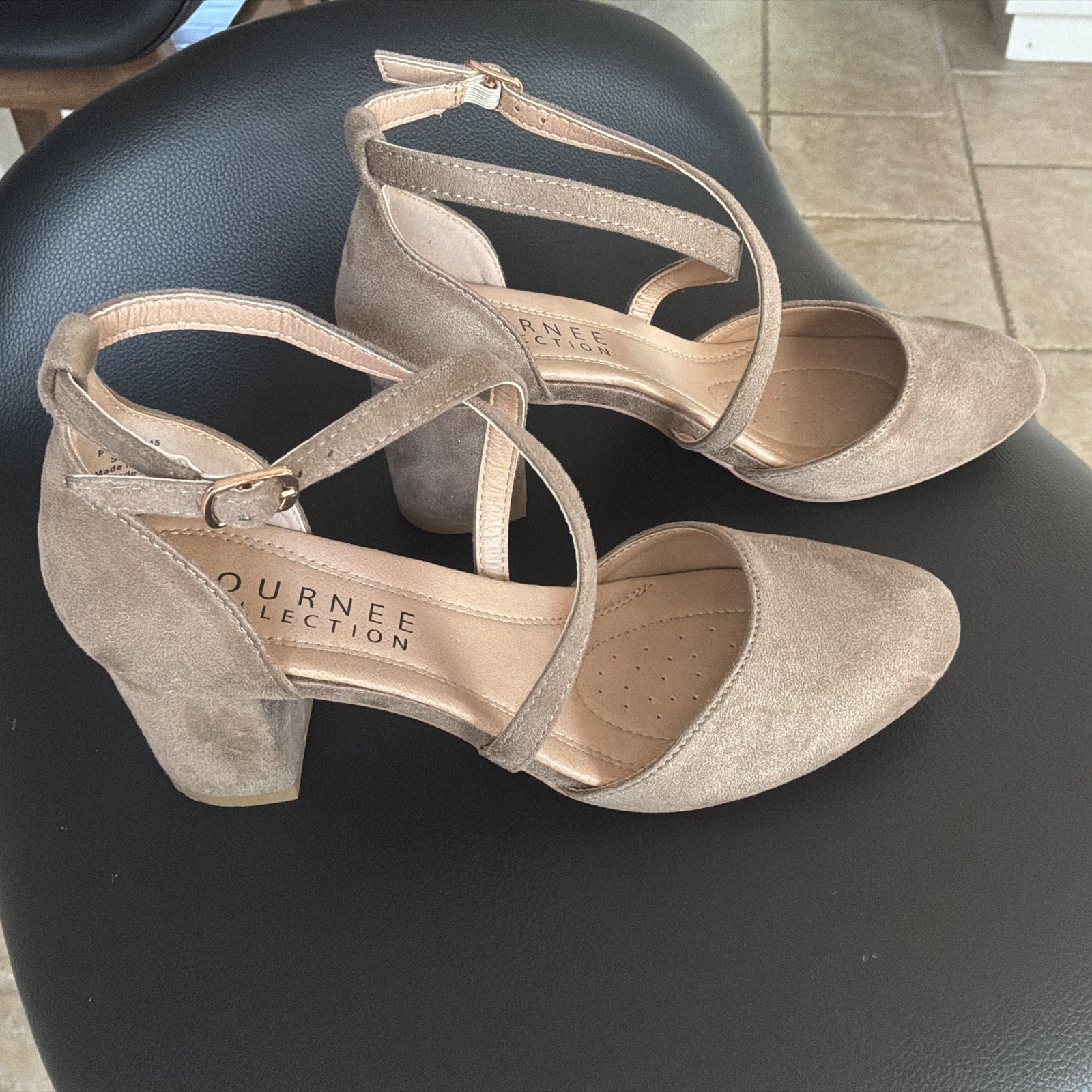 Journee Collection Taupe 6.5 Medium Womens US