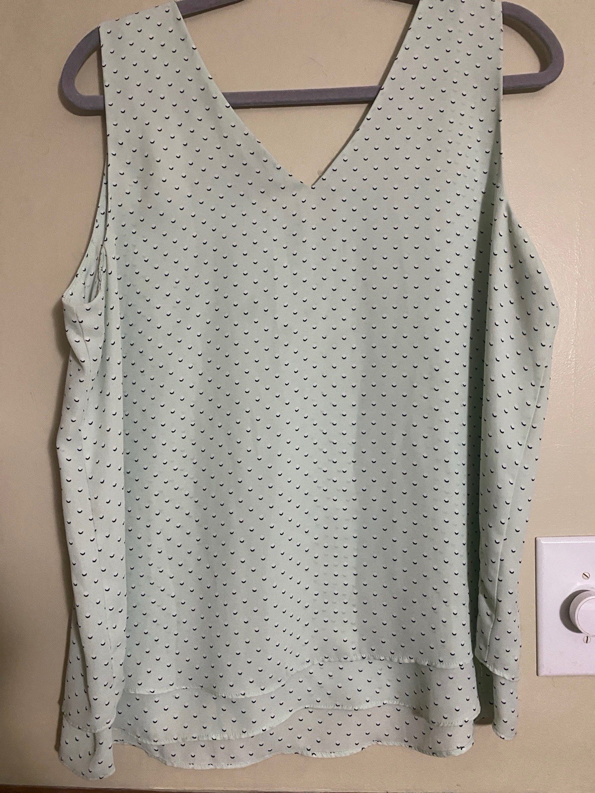 Ann Taylor Factory Women’s Mint Green Moon Dot V Neck Sleeveless Layered Top Lrg