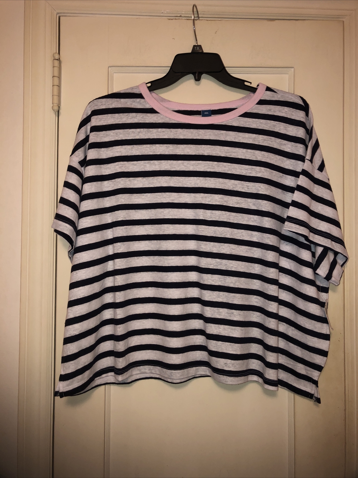 Old Navy brand woman’s top- size XXL- NWT @ $19.99