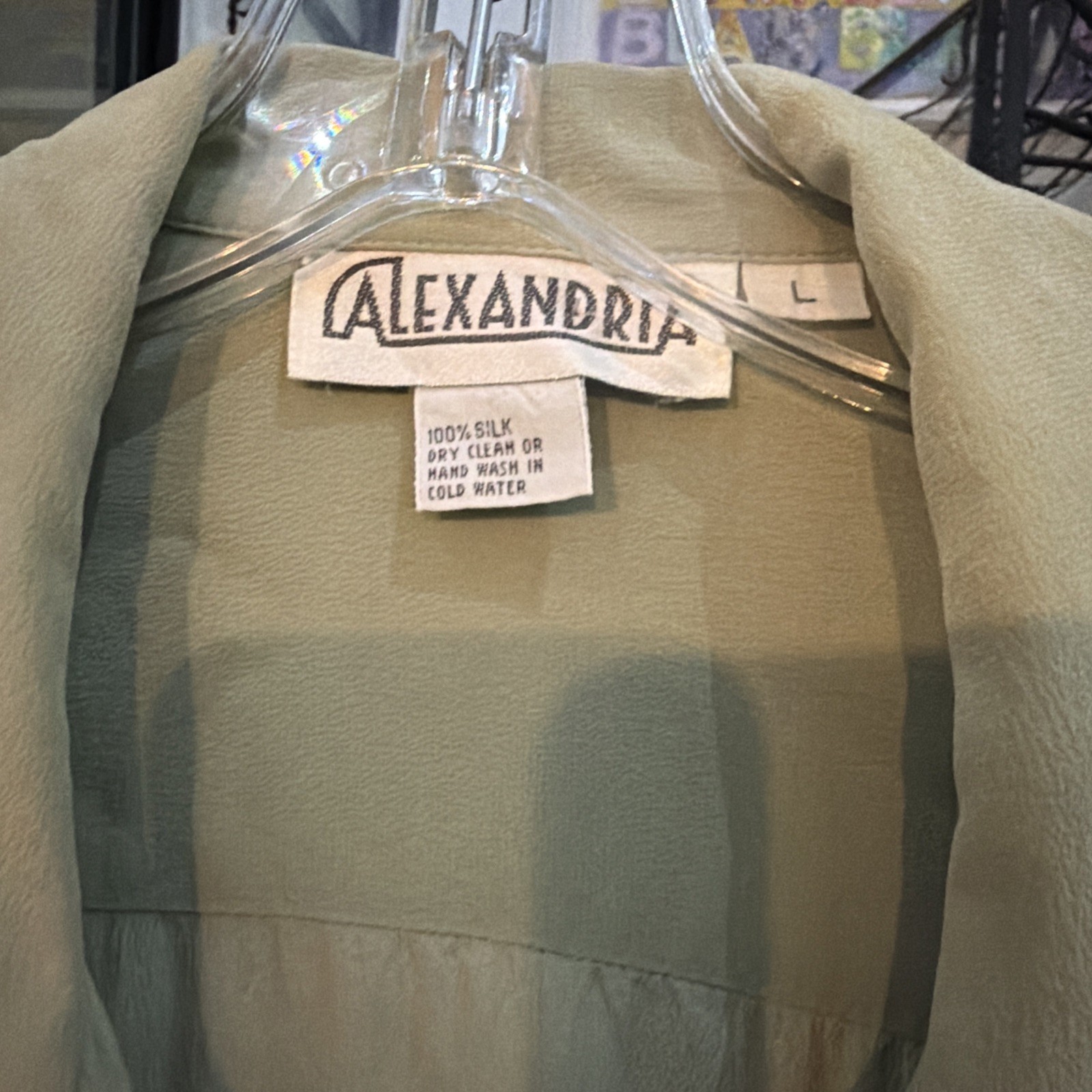 Vintage Y2K Alexandria L Minimalist 100% Silk Button Up Collar Blouse Sage Green