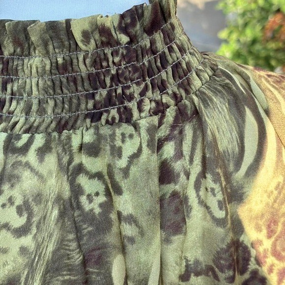 1XL Adorable vintage style blouse with brown and green leopard print