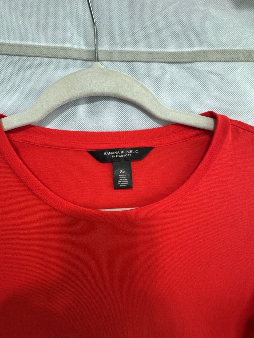 Size XS Banana Republic Threadsoft Red Elbow-Sleeve Scoop-Neck Top