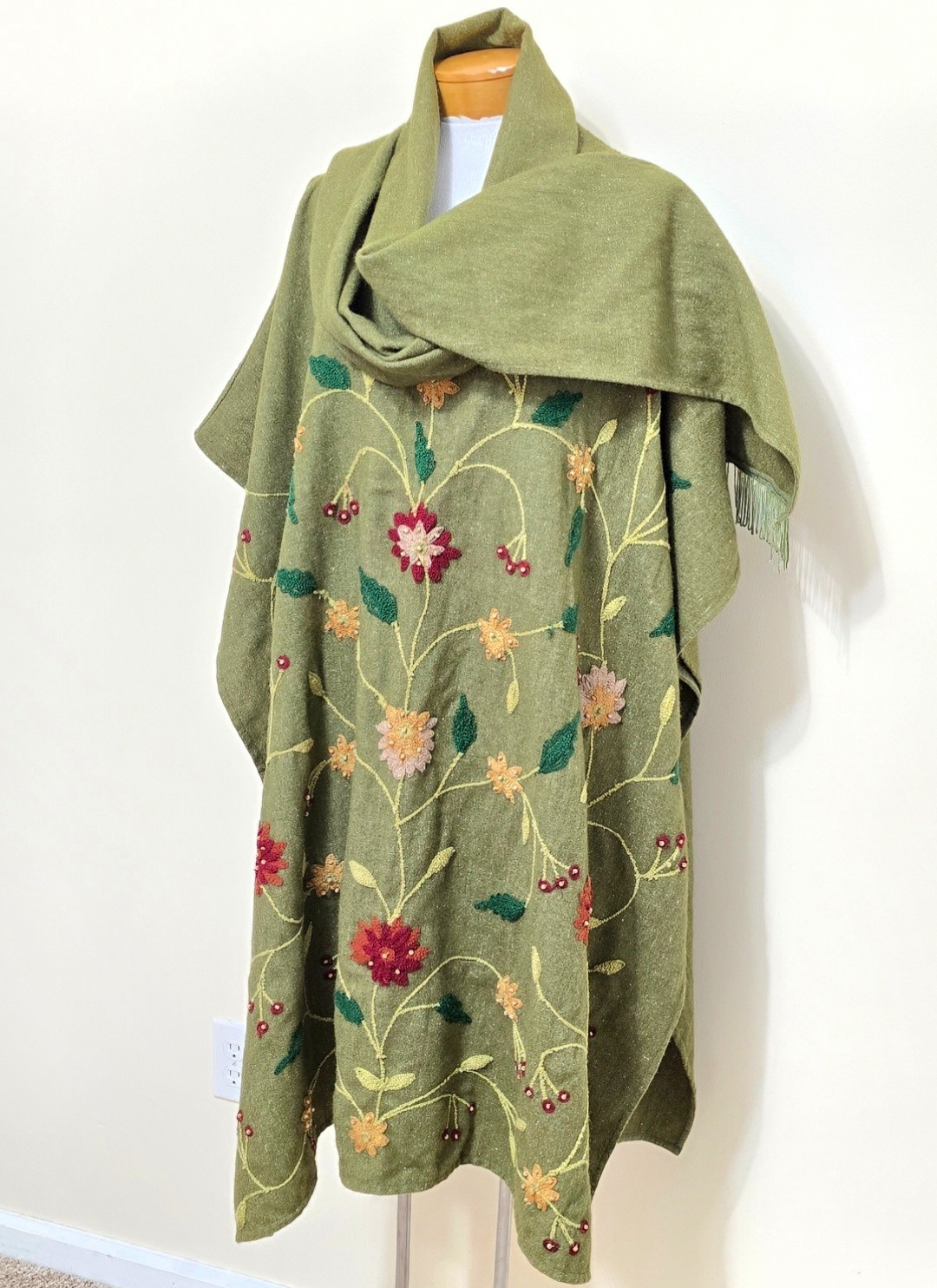 Vtg Wool Poncho Floral Top Wrap w/Shawl Forest Fairy Artsy Festival Cottagecore