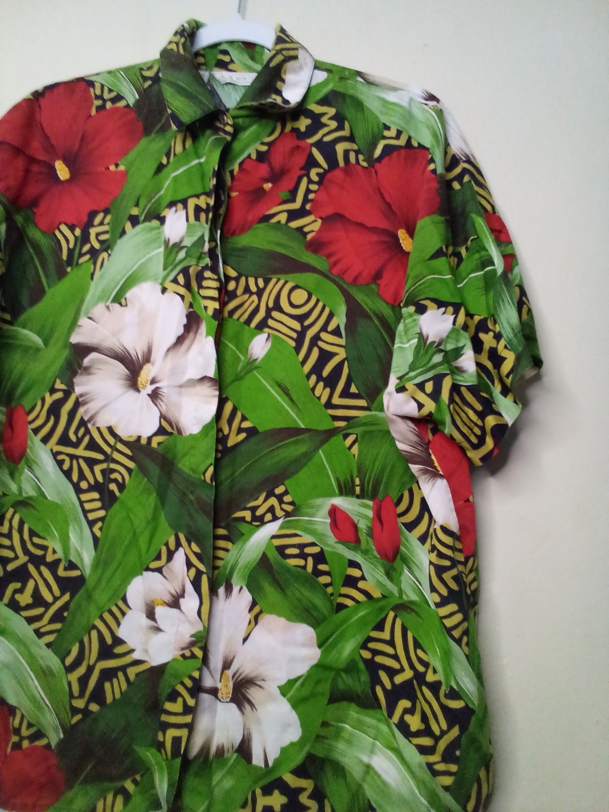 Jack Winter Shirt Women M Button Up Short Sleeve Tropical Print Green Red