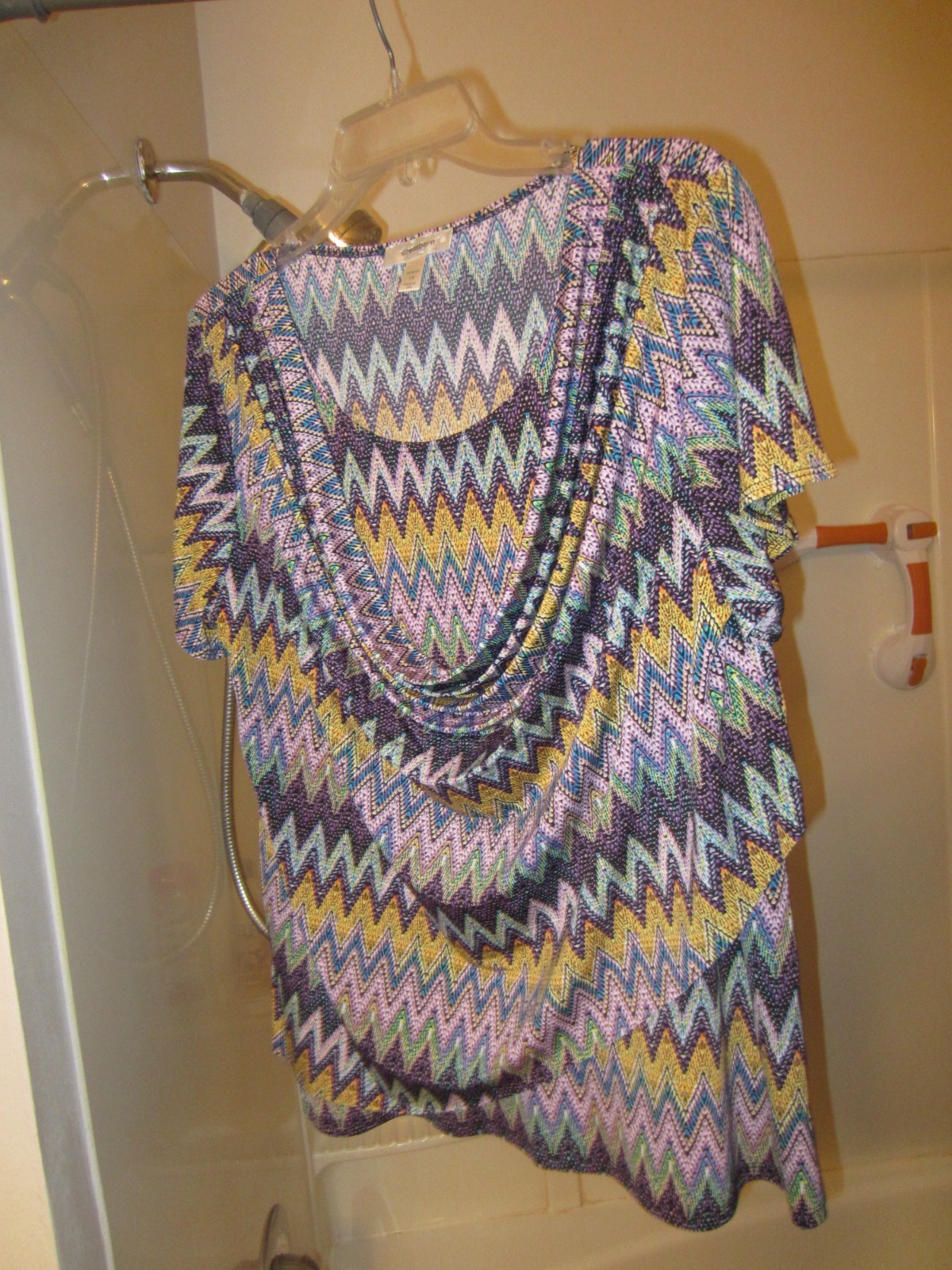 NWOT women’s short sleeved dressy top Dressbarn Size 1X multi-colors