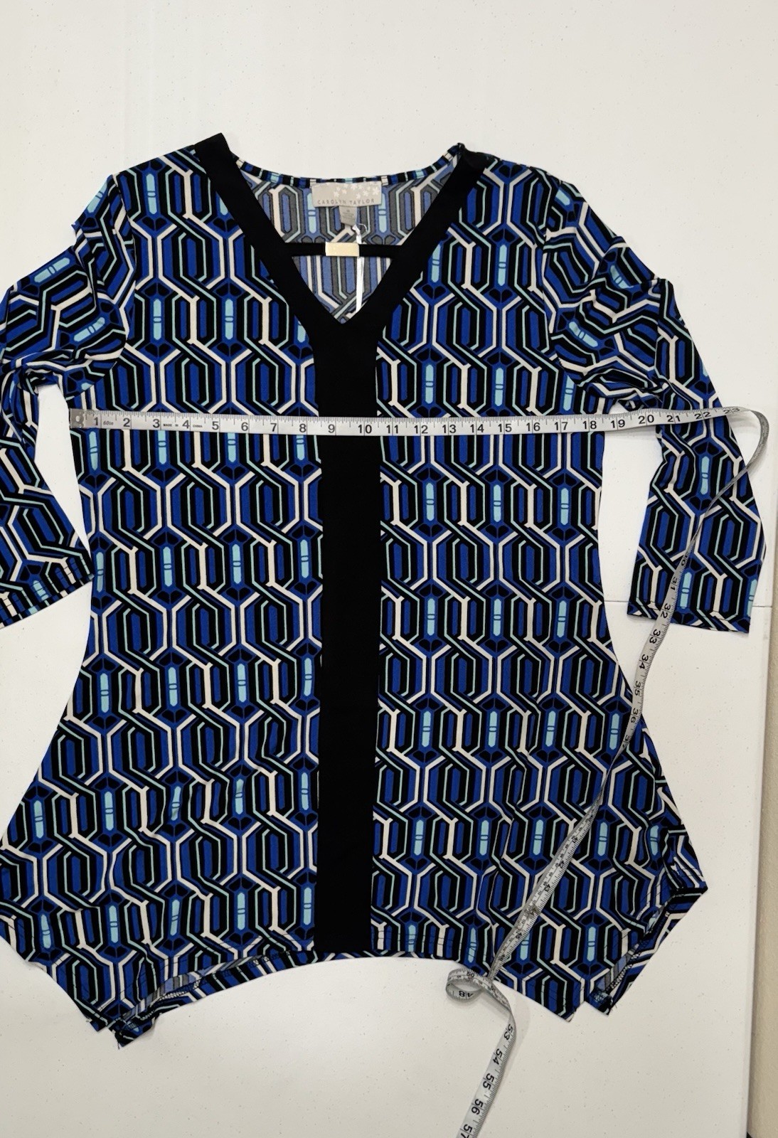 Carolyn Taylor Women’s Black & Blue Geometric Print 3/4 Sleeve Stretch Blouse M