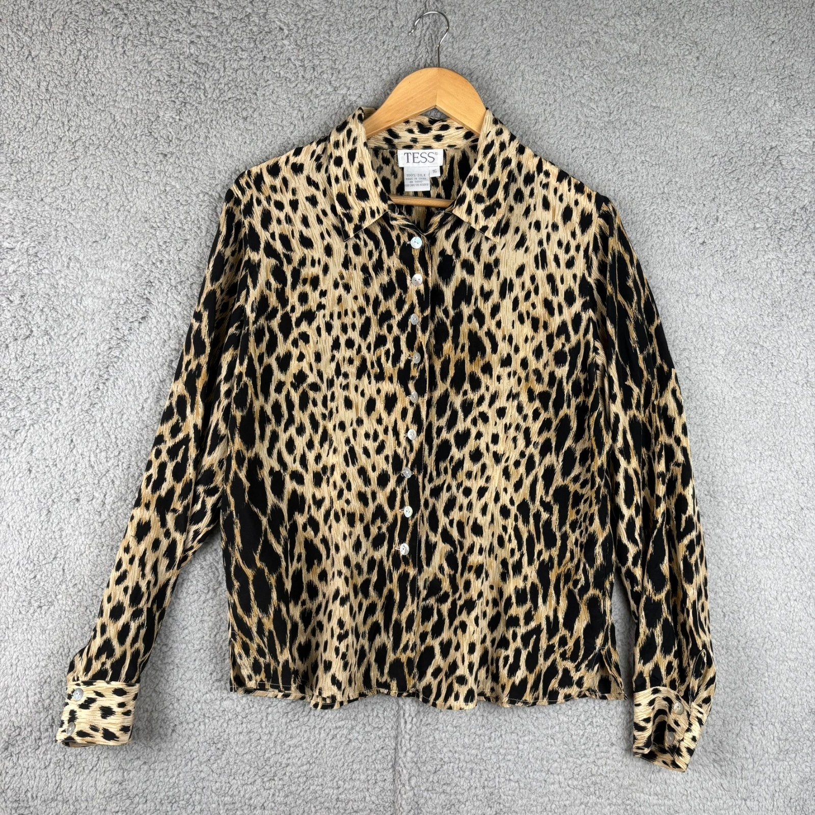 Vtg TESS Women’s Leopard Print 100% Silk Button Front Blouse Tagged Size 16 READ