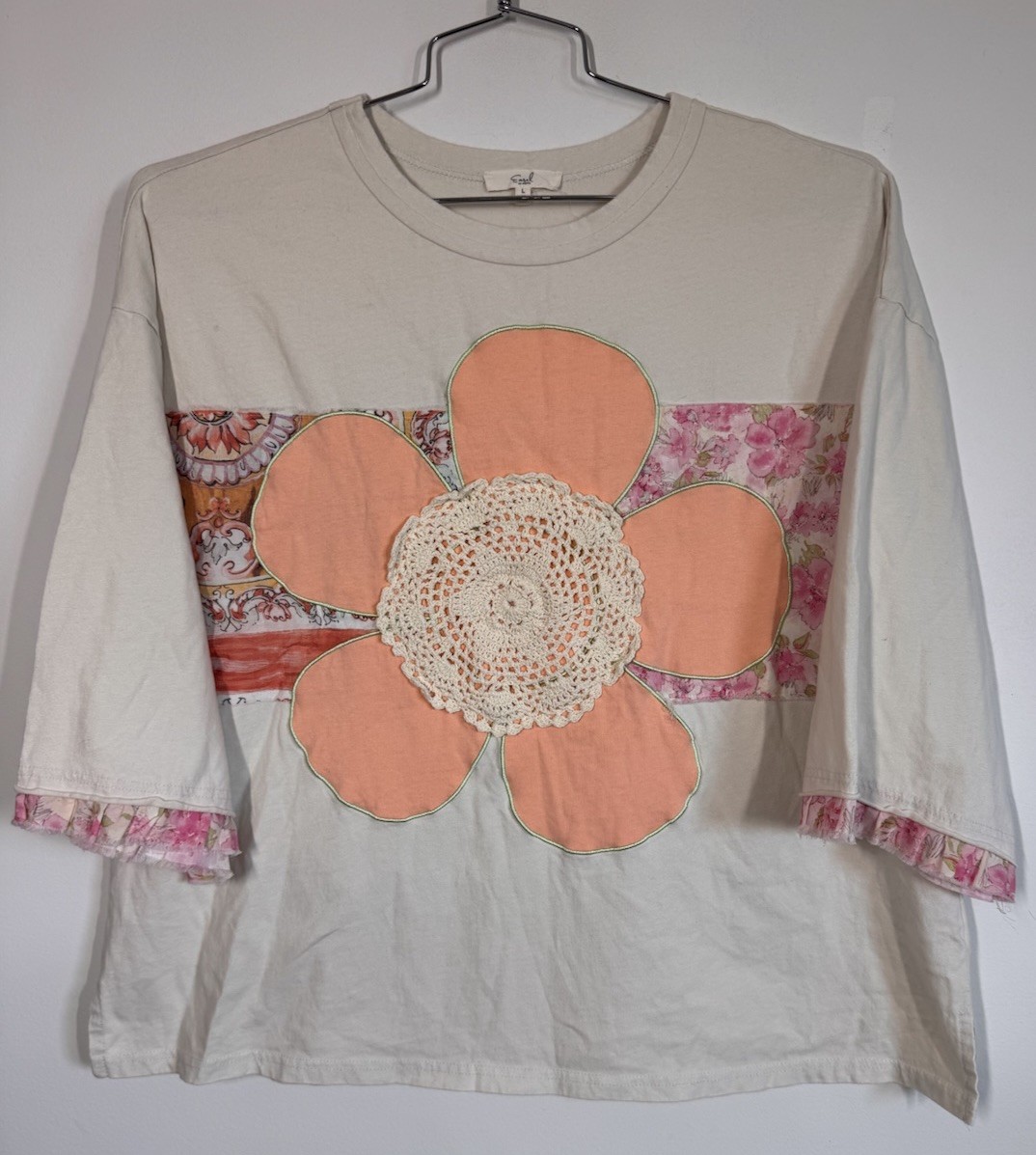 Easel Oversized Crochet Flower Top Women’s L Mineral Washed Cotton Boxy Cropped