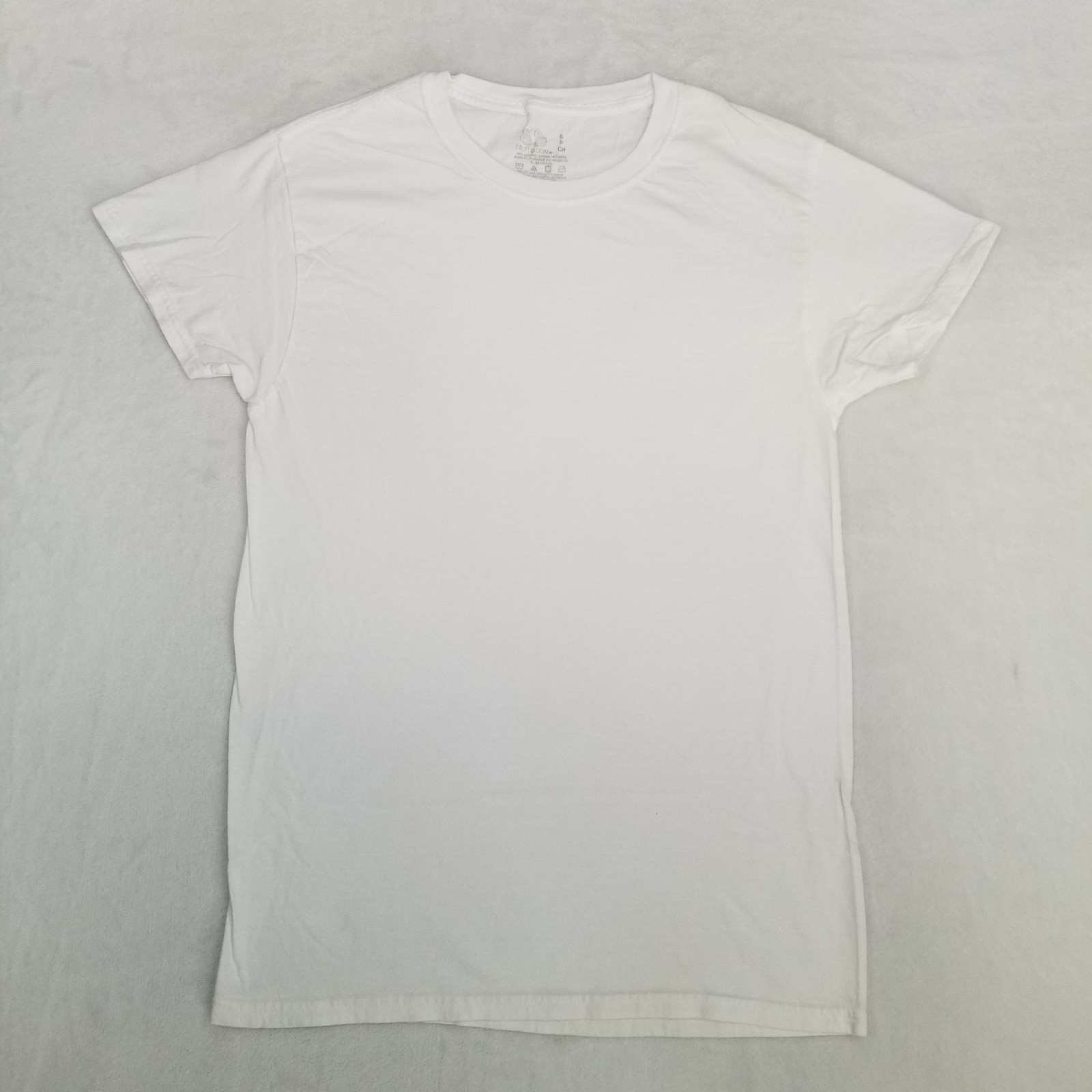 Fruit of the Loom White Basic T-Shirt Women’s Small Short Sleeve Crew Neck