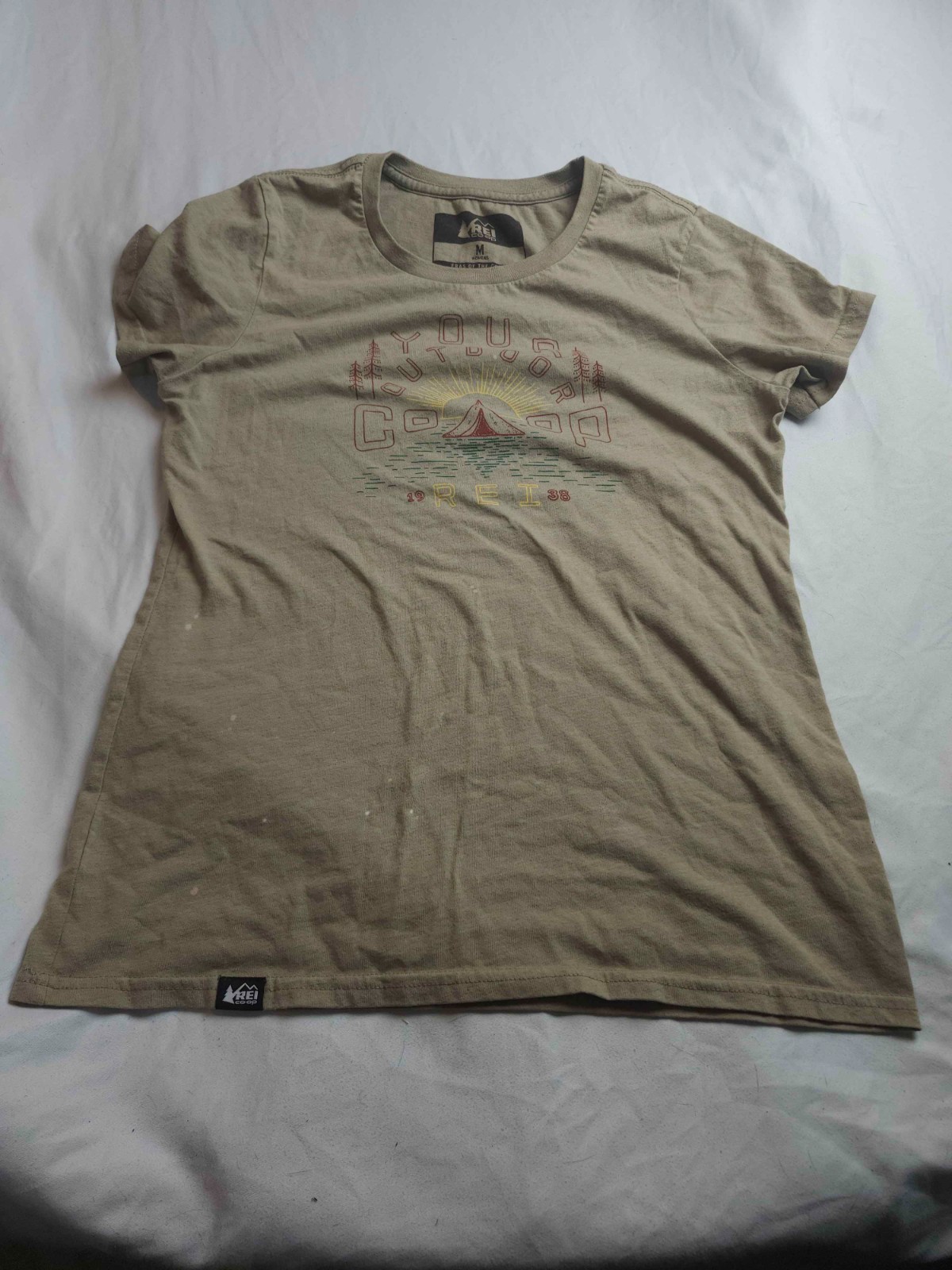 Rei Coop T-Shirt Womens M Beige Graphic 60s Granola Girl Earthy Outdoor Gorpcore