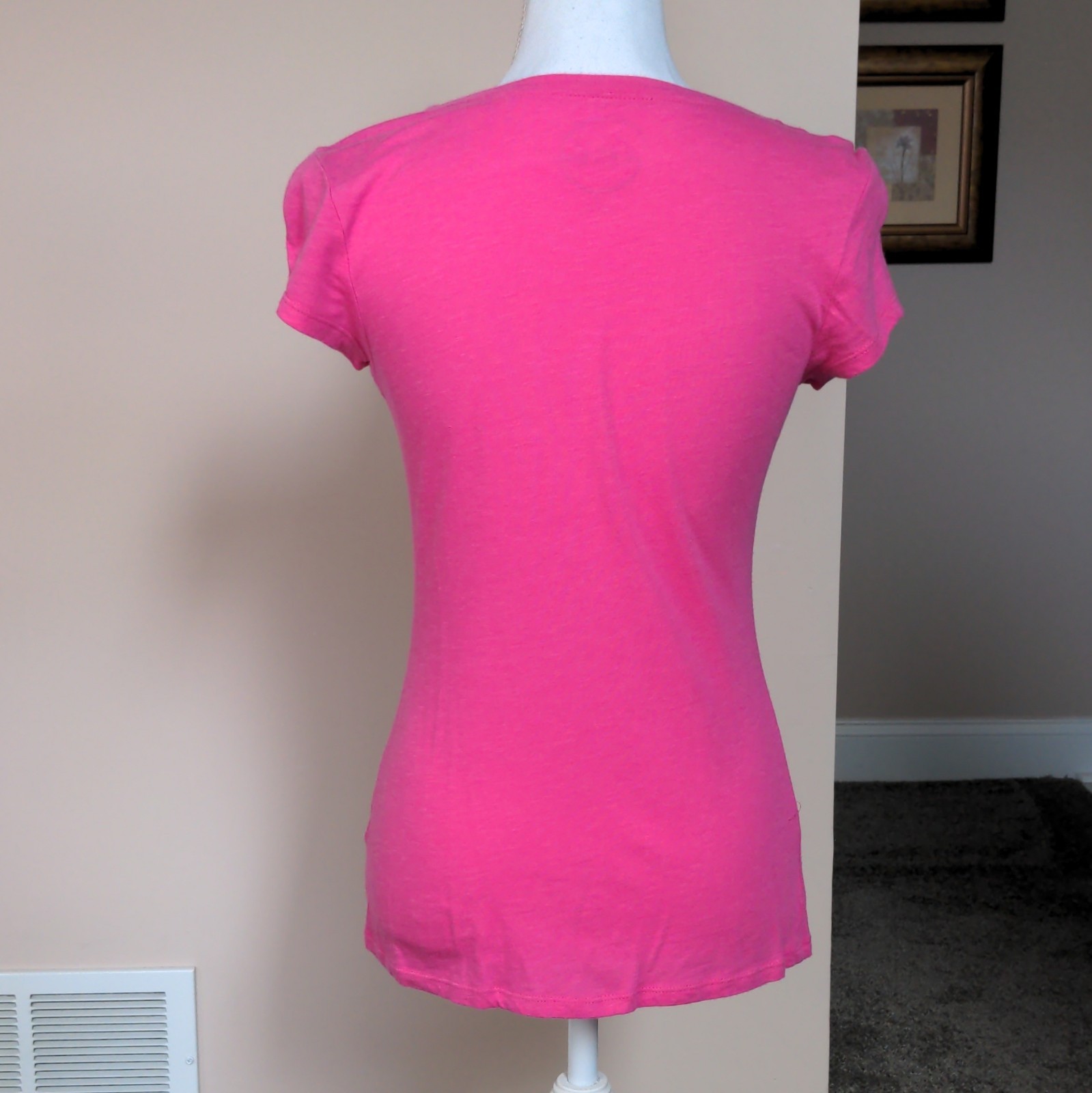 INC International Concepts Women’s Pink Beaded V-Neck Tee Short Sleeve M