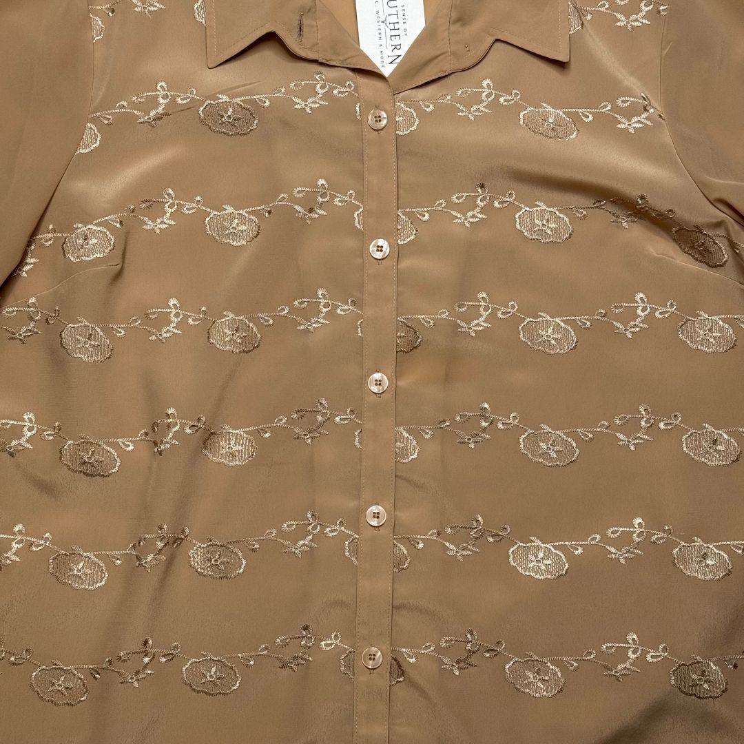 VTG Elizabeth Williams Long Sleeve Button Up- Size 2X