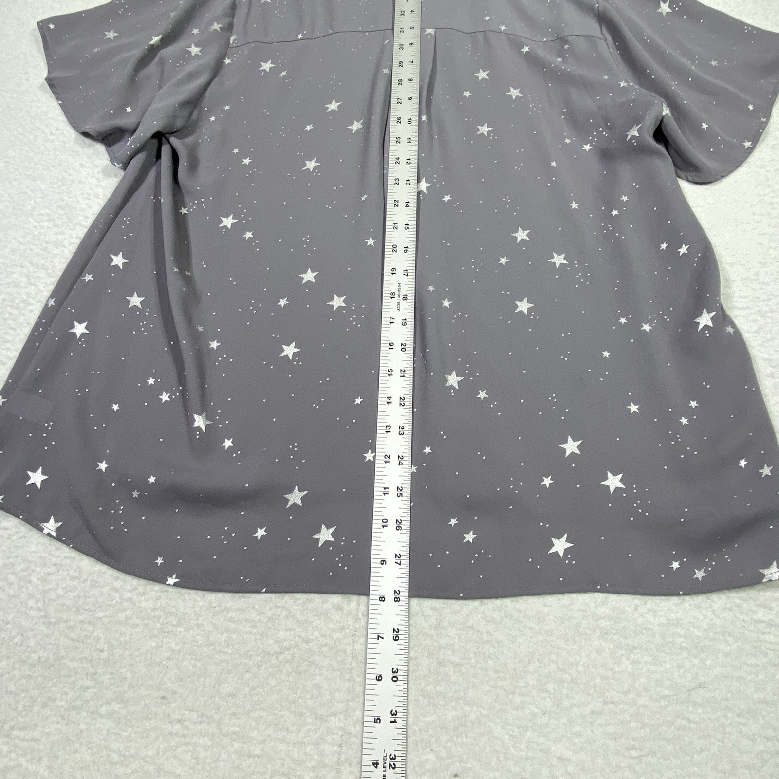 Torrid Georgette Star Print Blouse Women’s 2X Button Placket Short Sleeve V-Neck