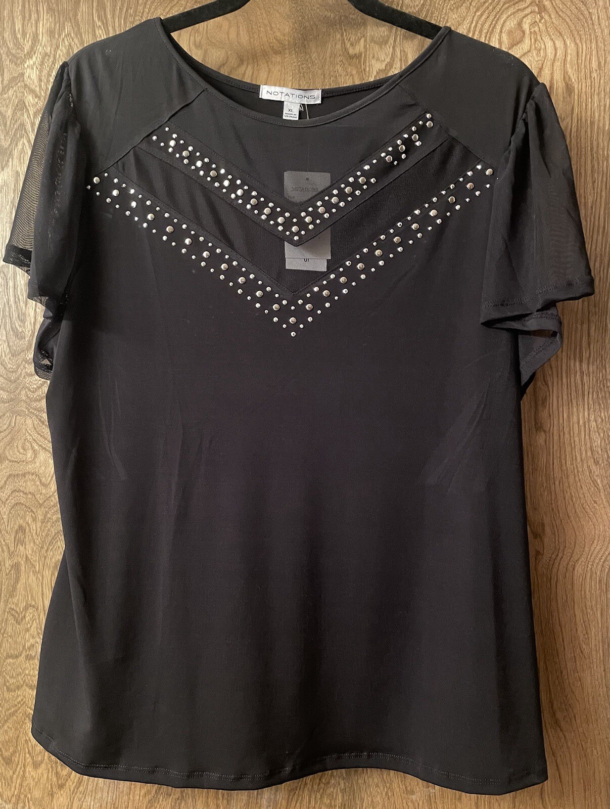 WOMEN’S XL NOTATIONS BLACK DRESSY TOP W/ SHEER FLUTTER SLEEVES & EMBELLISHMENTS