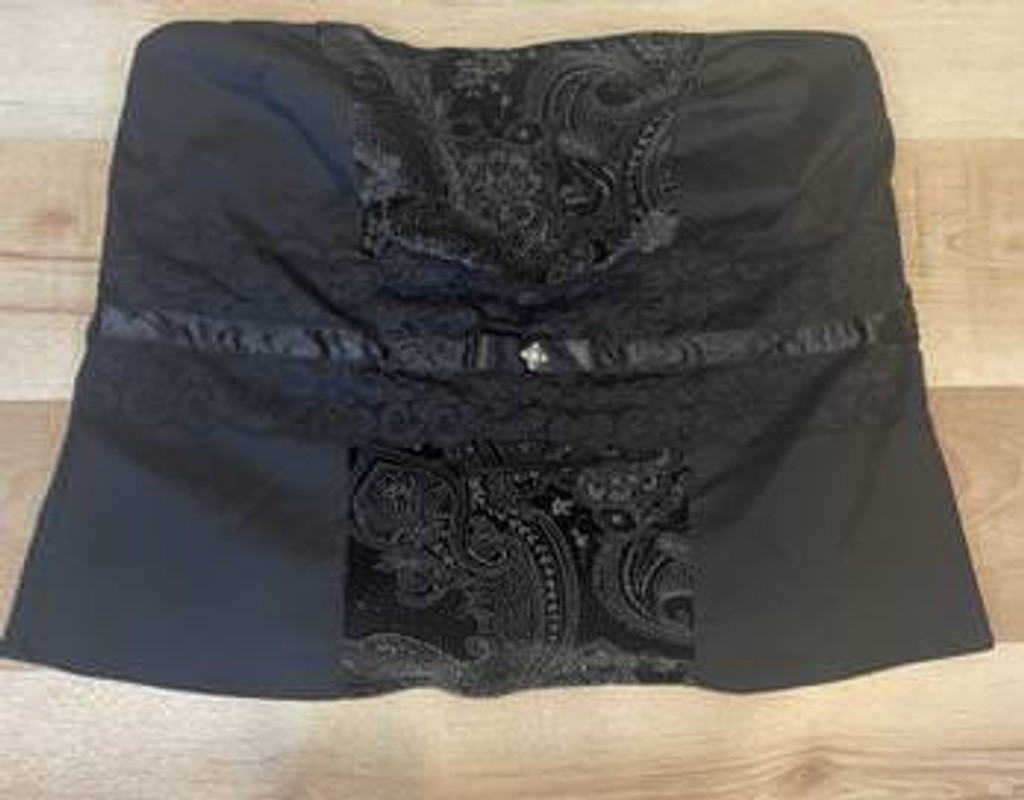 NWT Women’s Torrid Black black strapless corset-style top 3