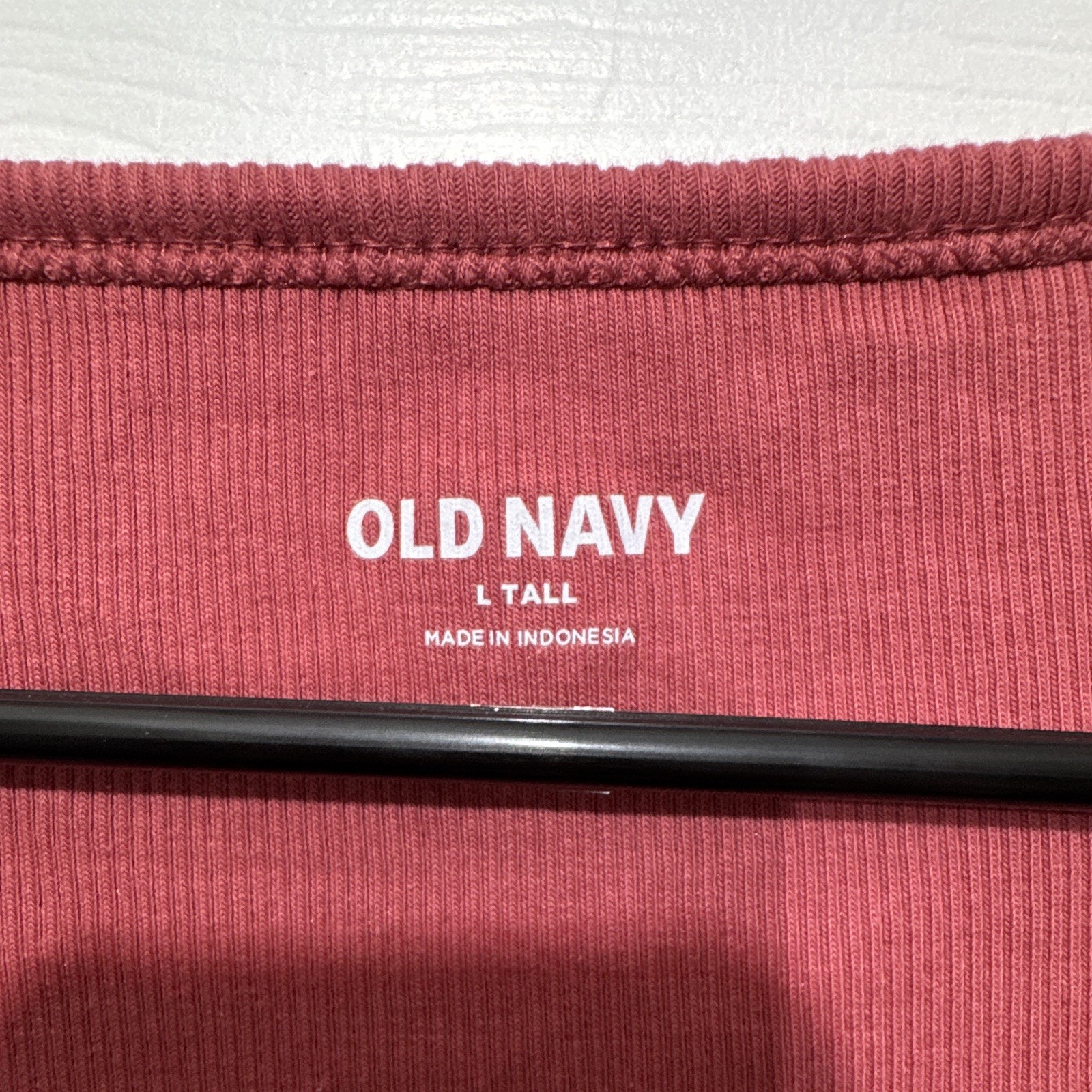 Old Navy Women’s L Tall Adobe Solid Knit Scoop Neck Button Front Stretch Top