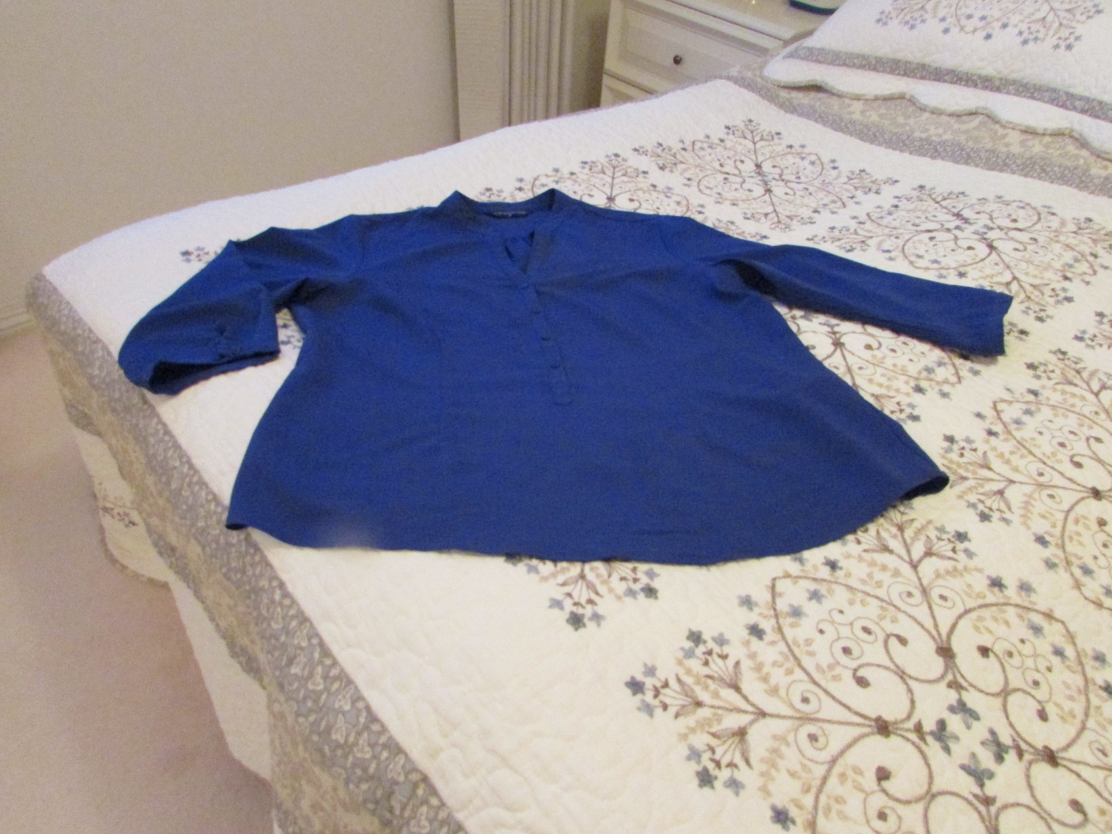 Ladies Blouse Size 16 City Collection 3/4 Sleeves Adj to Shorter Royal Blue