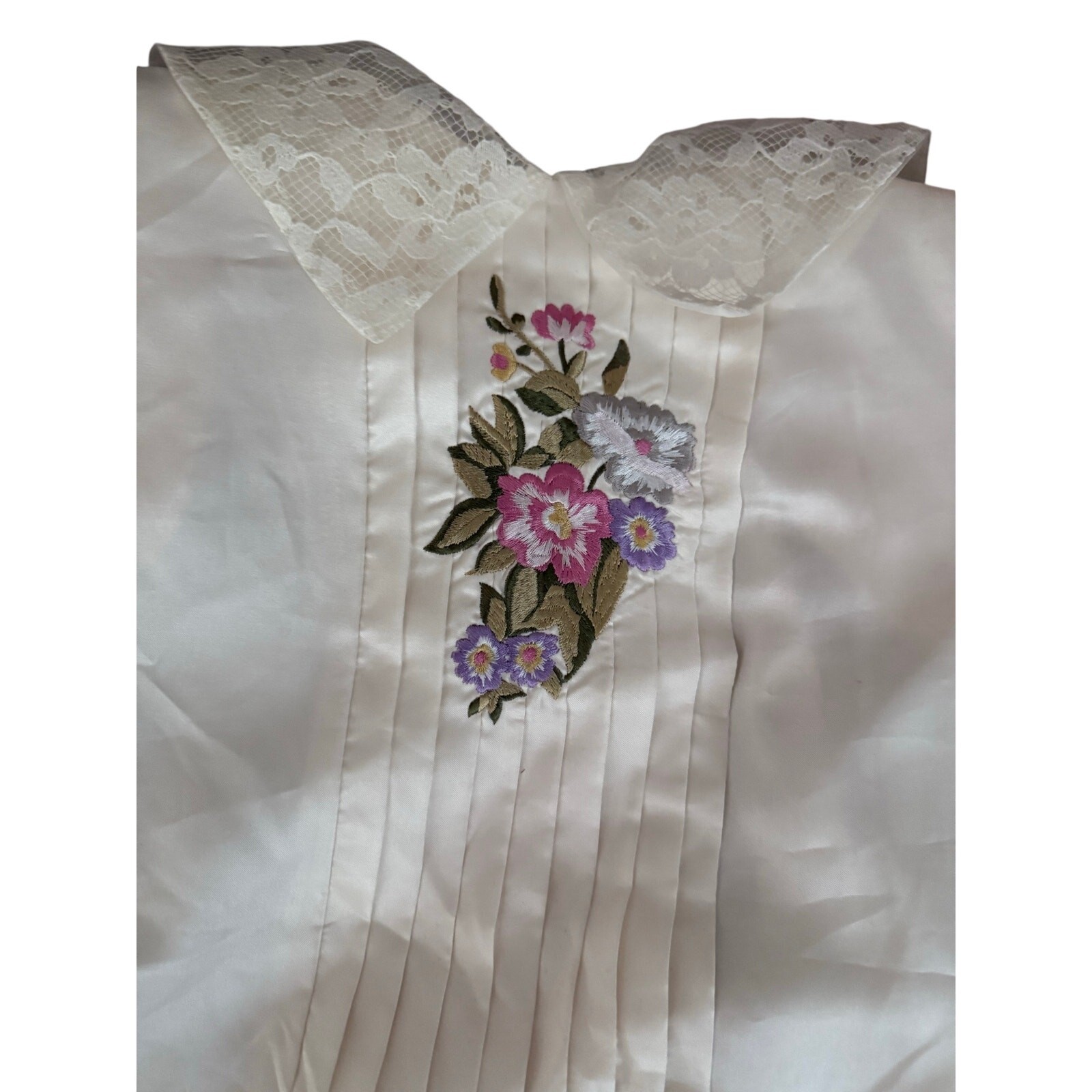 Vintage Nilani Ivory Satin Blouse Size 6 Lace Collar Floral Embroidered Romantic