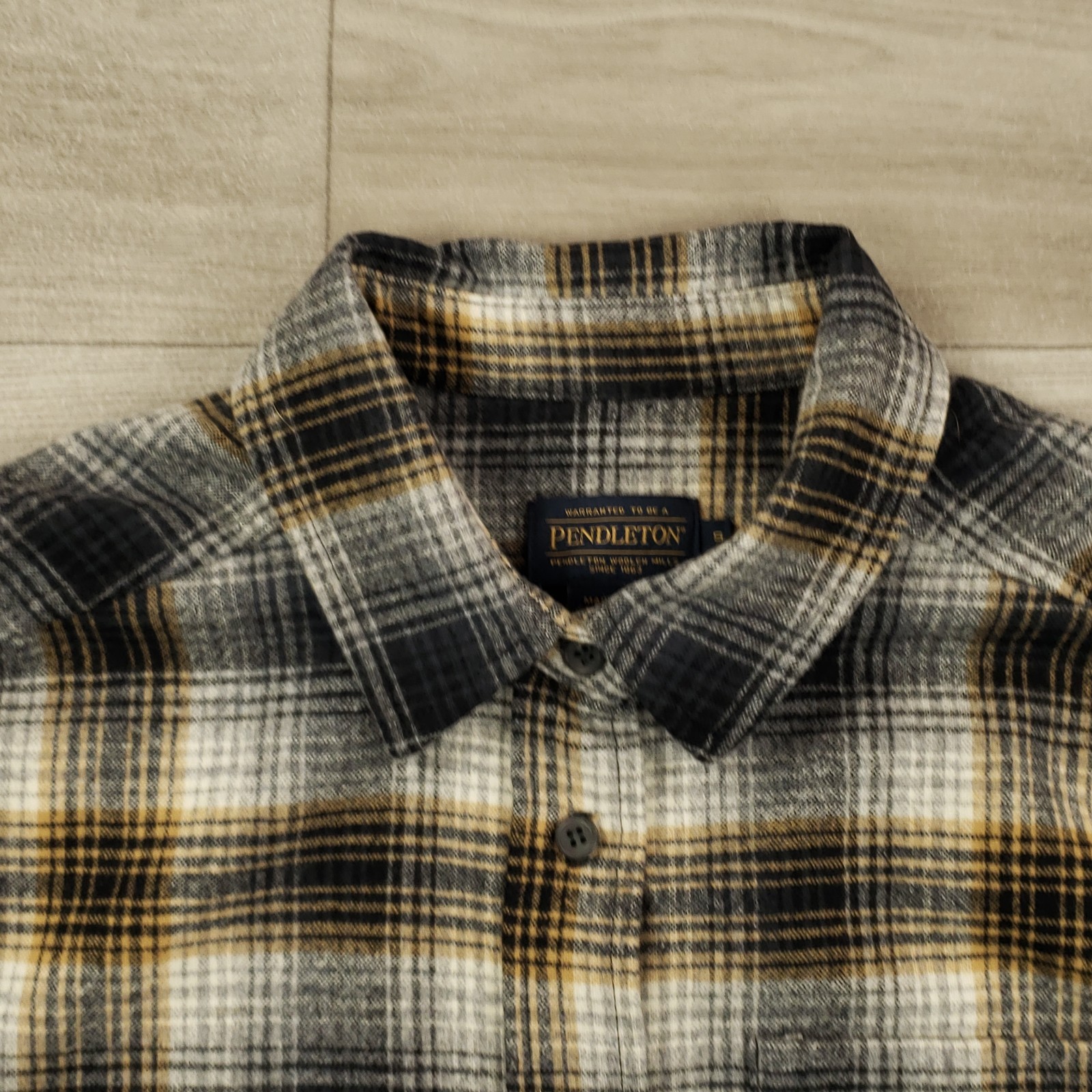 Pendleton Wool Flannel Shirt Women’s Small Plaid Long Sleeve Button Up Collared