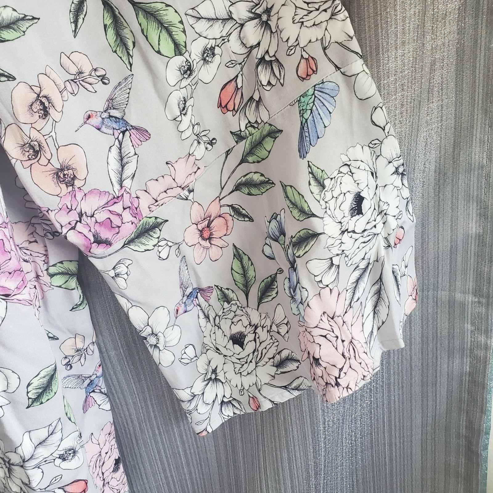 J. Jill Womens XL Floral Hummingbird Viscose Blouse Gray Pink Long Sleeve Top