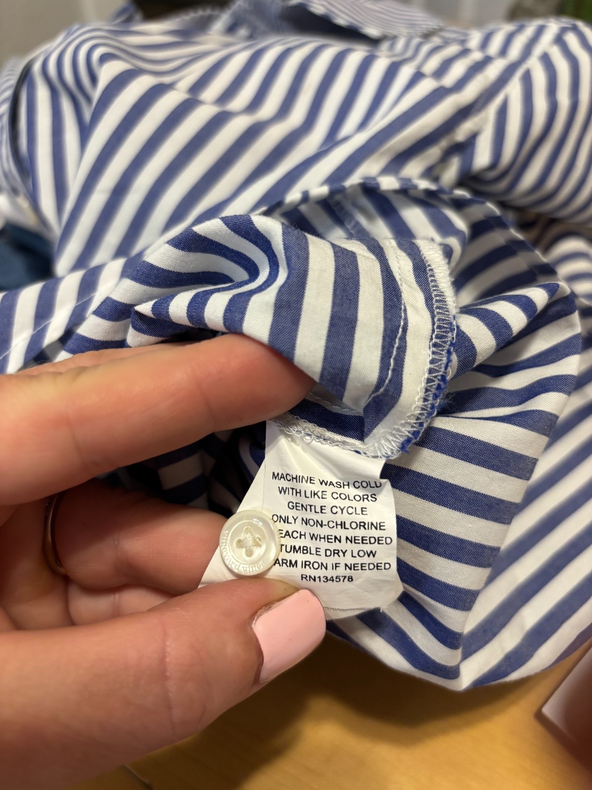 Vinyard Vines Tie Front, Button Down Women’s Top | Blue & White Striped | Classy