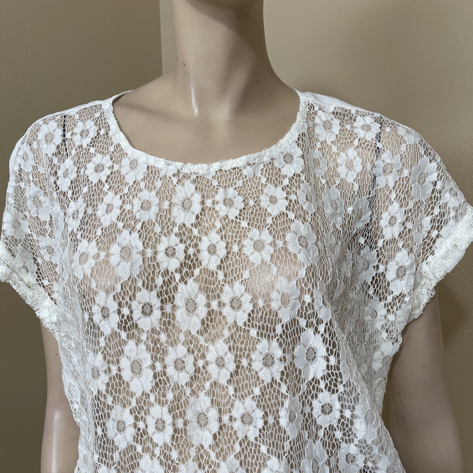 Women’s White Polyester Casual Sheer Lace Button Asymmetric Size L Blouse Top