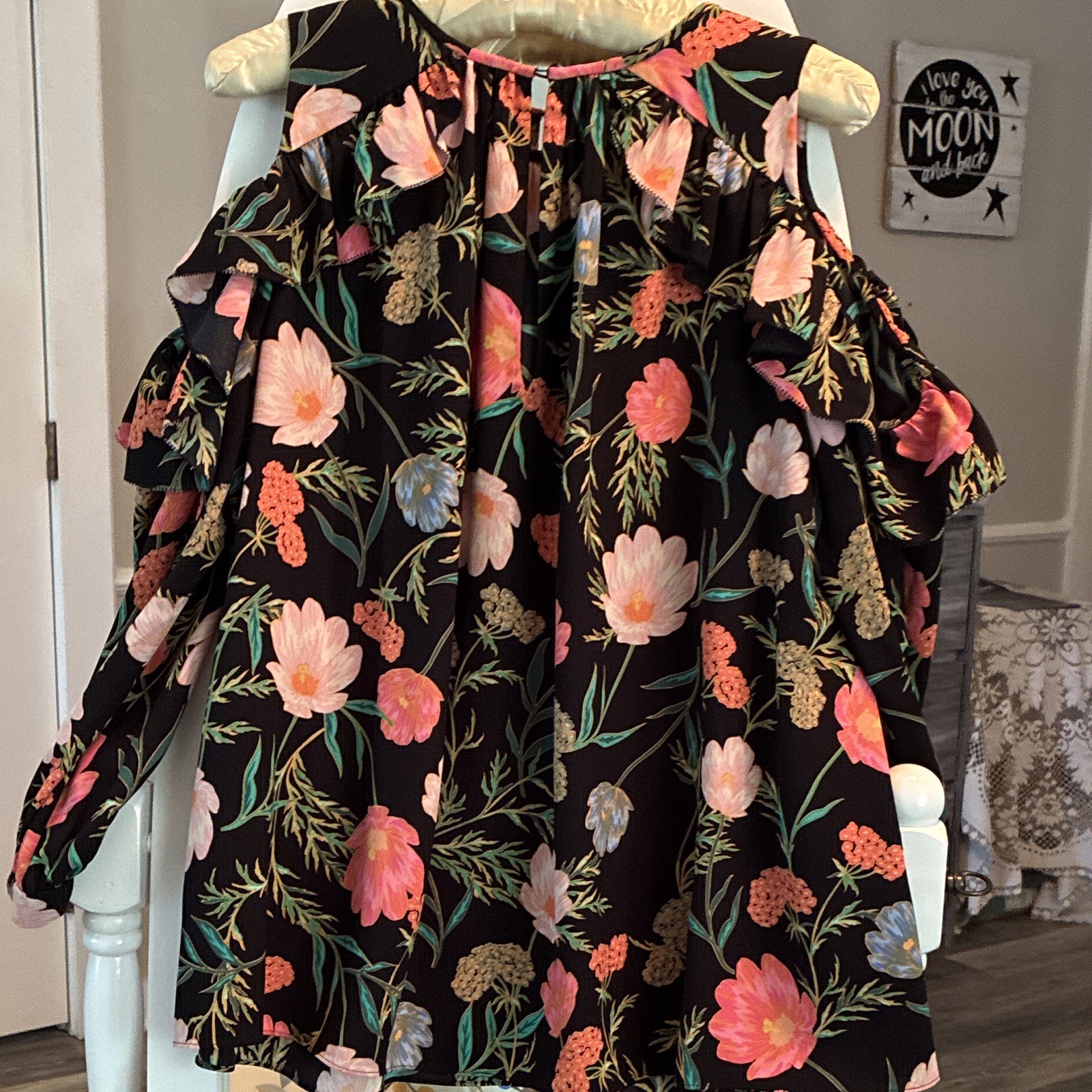 Kate Spade New York Women’s M Black Multicolor Floral Cold Shoulder Blouse.