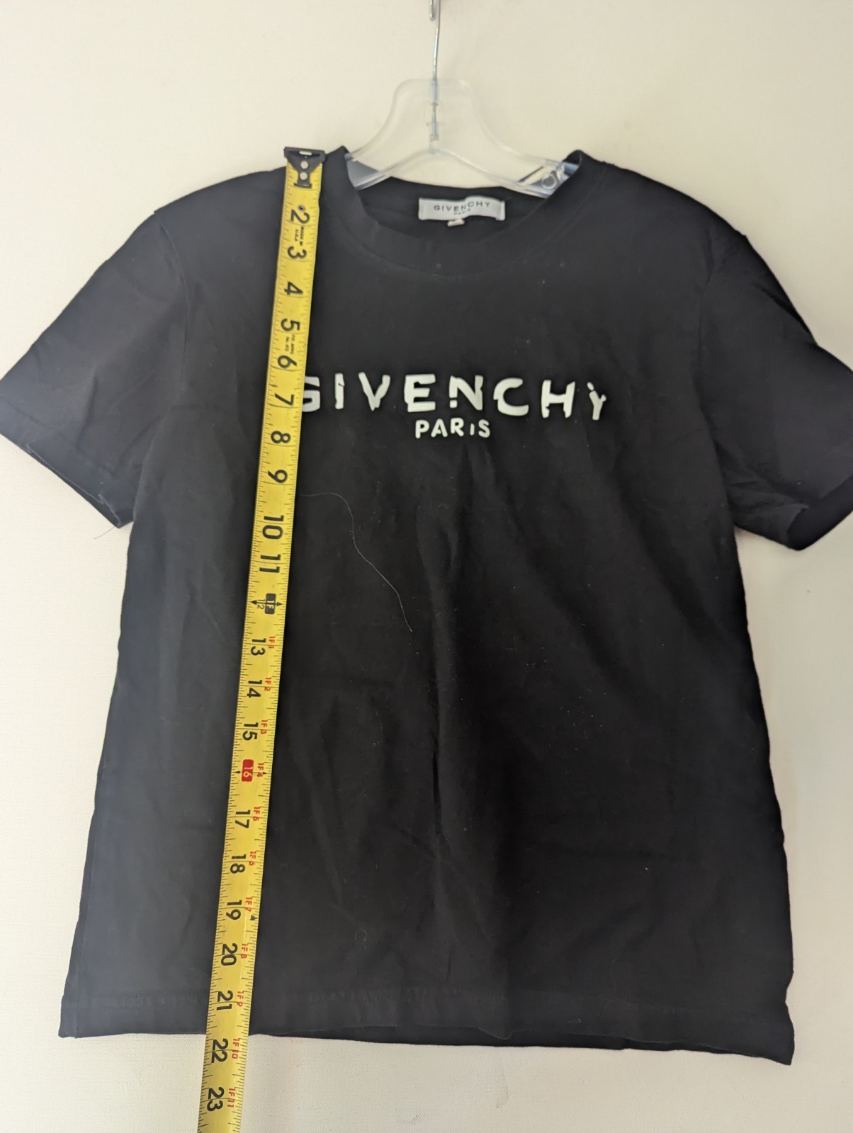 Womens Designer Givenchy logo t-shirt in black (made in Italy) Sz Small