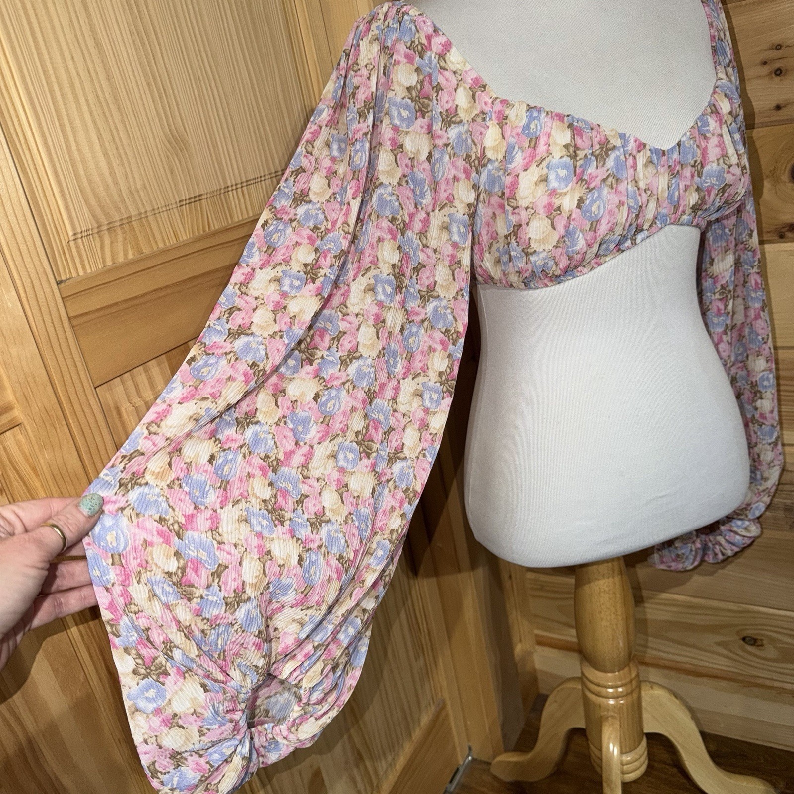 Princess Polly Garden Long Sleeve Top Pink Floral NWT Crop Size 4