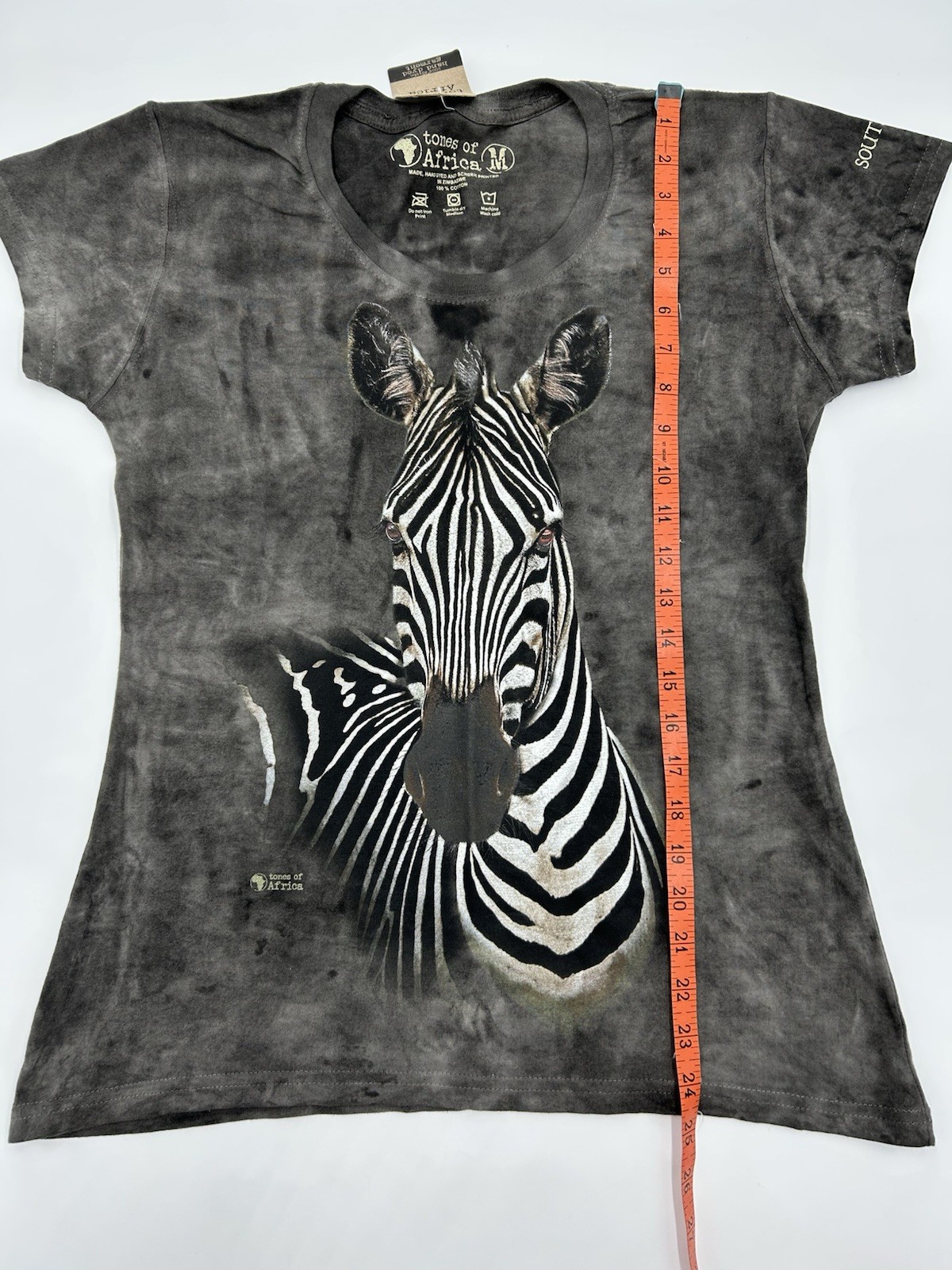 Tones of Africa Women’s Gray Tie-Dye Zebra Graphic Scoop Neck Tee 100% Cotton M