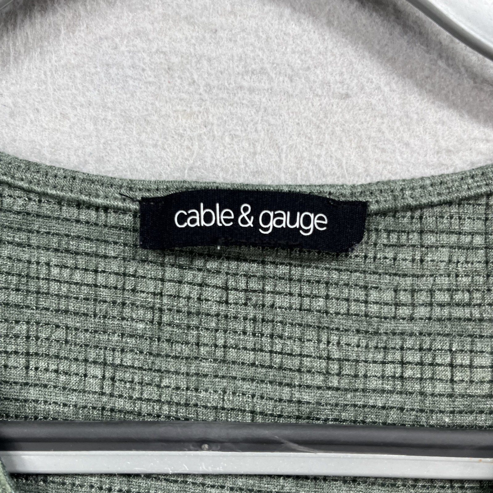 Cable Gauge Top Womens Large Sage Green Crochet Lace V Neck Short Sleeve Blouse