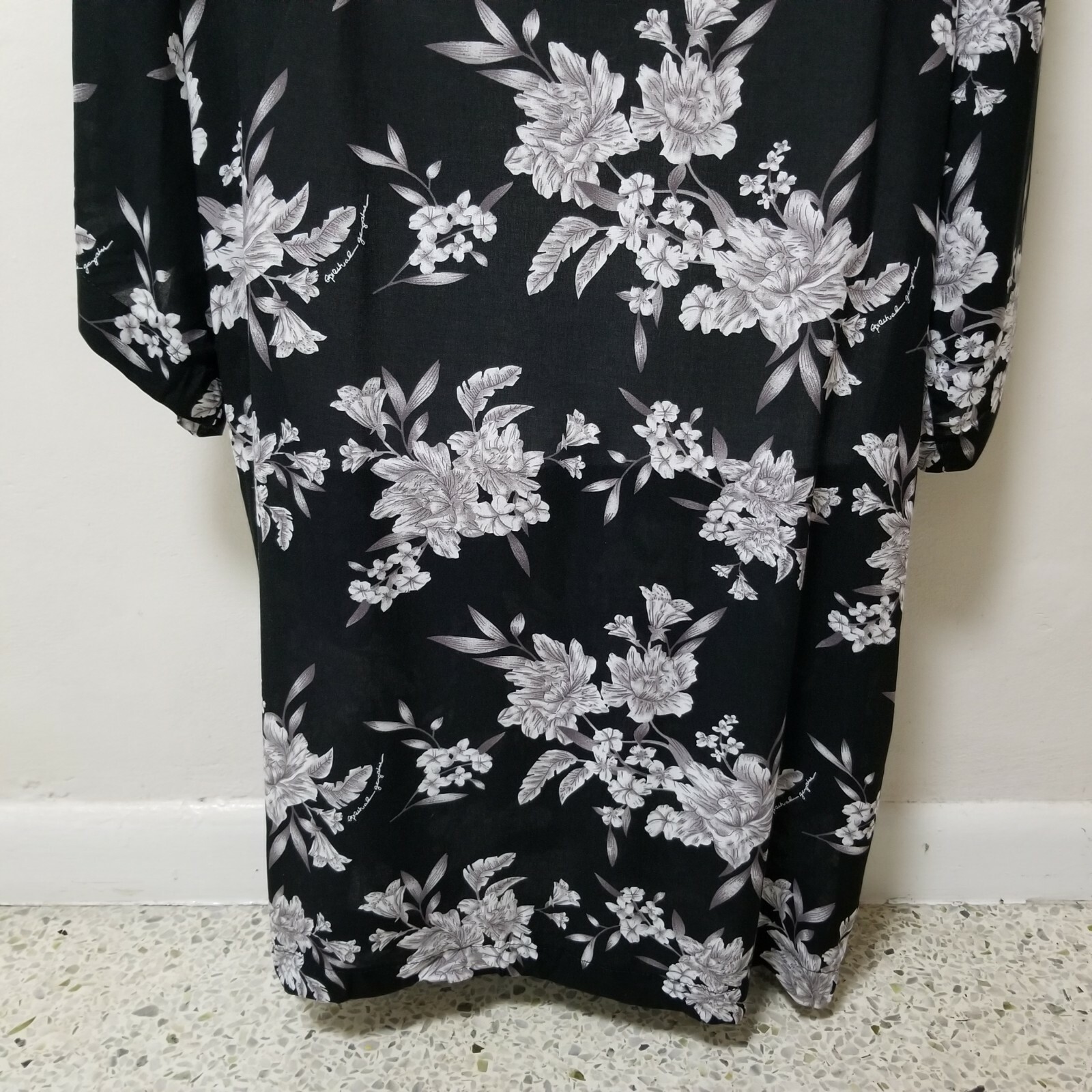 Spiritual Gangster Kimono Maya Floral Cover-up Sarong Black Tie One Size Pockets