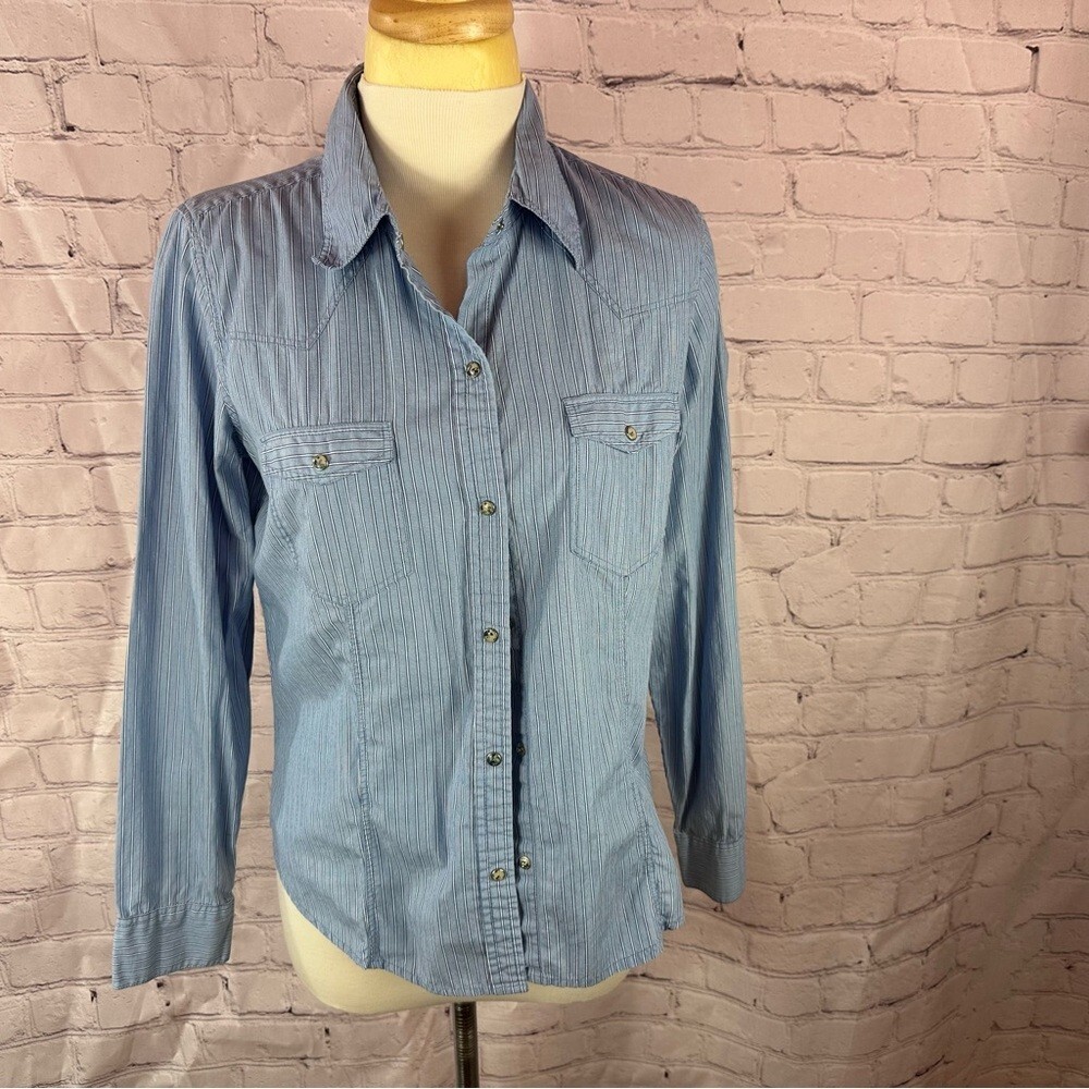 GAP Blue pin Stripe 100% Cotton pearl snap western boho Shirt sz medium slim fit