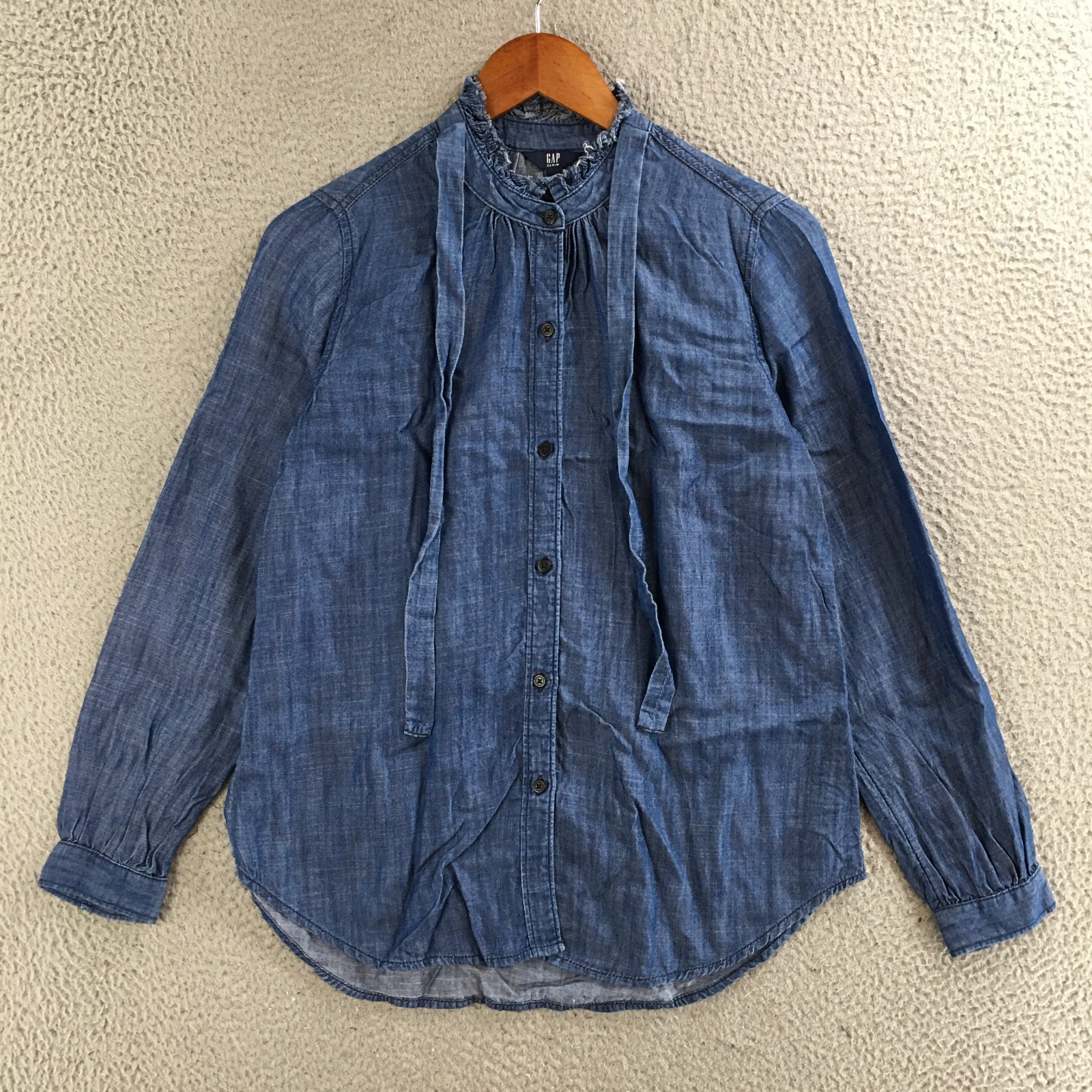 Gap Denim Blouse Womens Medium Long Sleeve Ruffle-Neck Button Front Casual Blue
