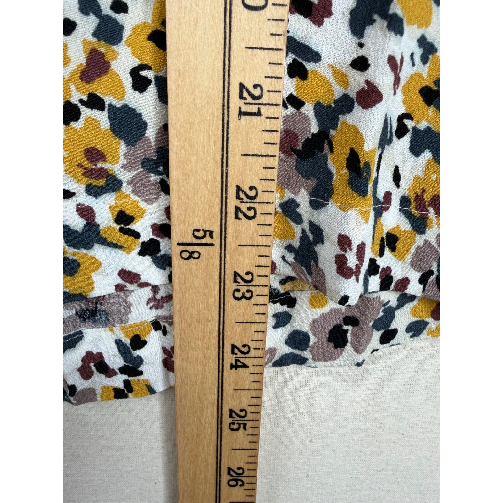 Loft Floral Print Long Sleeve Blouse size Small White/Yellow