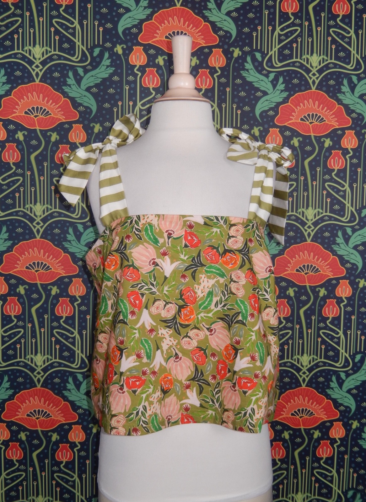Buru Pillar Sage Green Floral Tank Top New XL