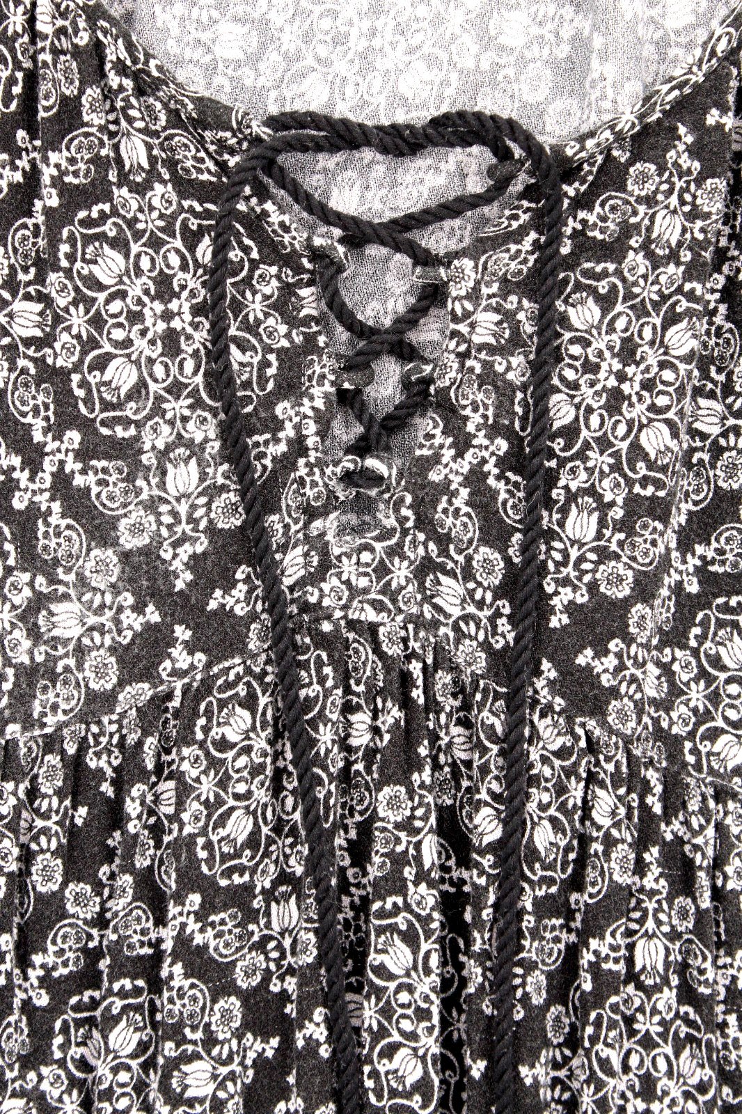 American Eagle Peasant Blouse Medium Black Floral Lace-up Bohemian Hippie