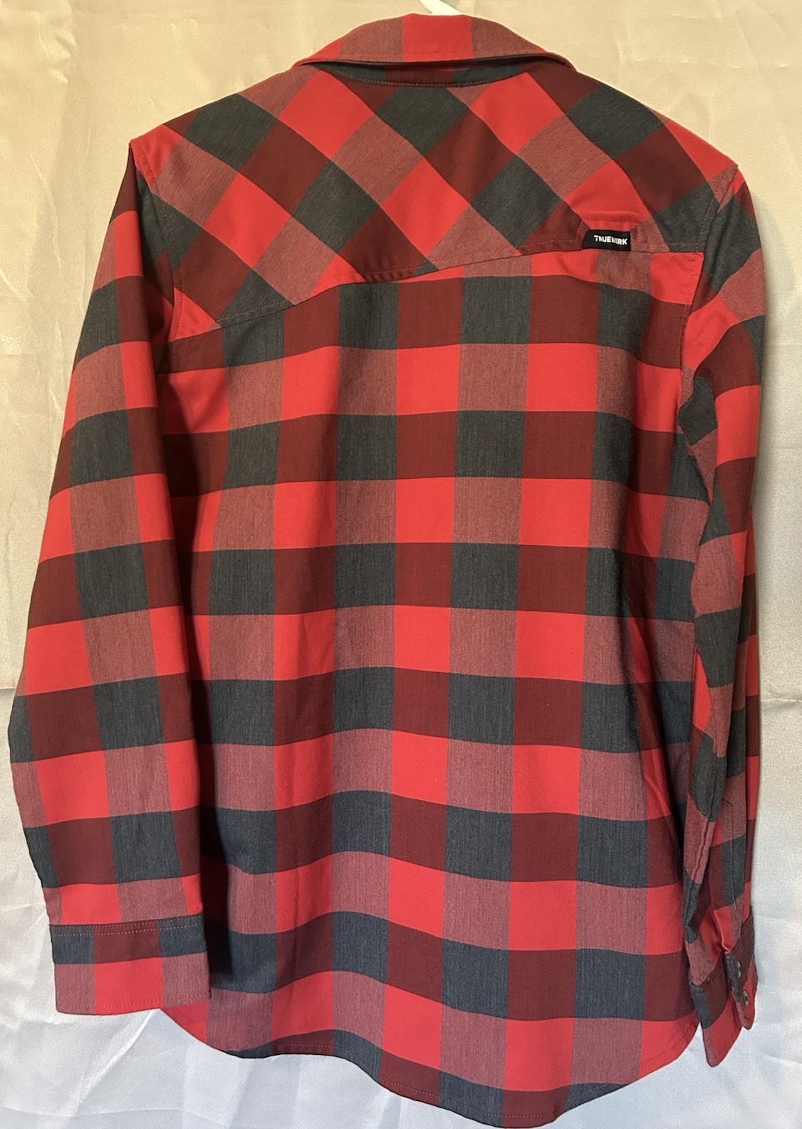 TRUEWERK Women Red Black Plaid Flannel Snap Button-Up Shirt Pockets